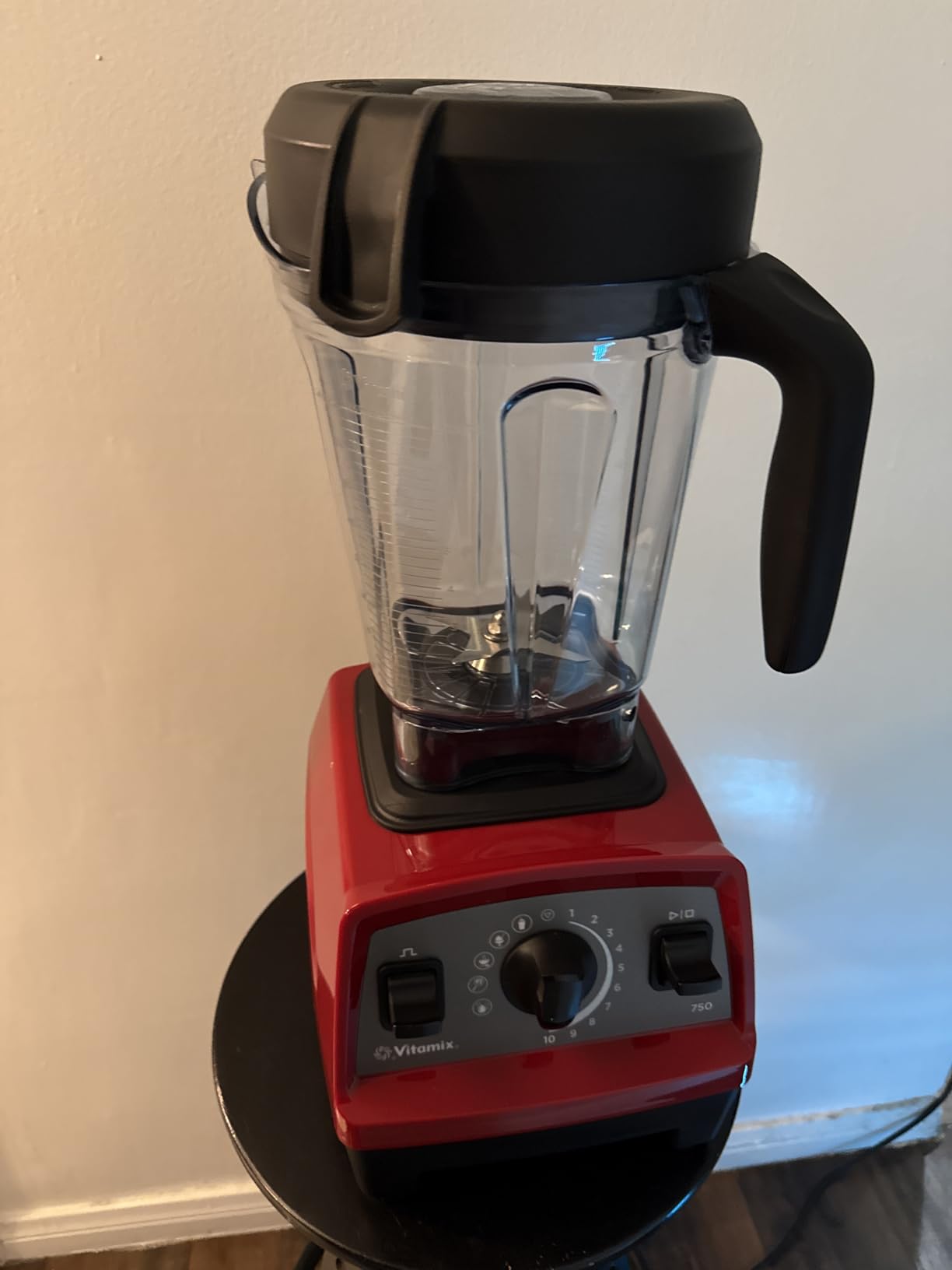 Vitamix Propel Series 750 Blender with Four Blending Programs, Self-Cleaning Program, Professional-Grade Blender for Smoothies, Soups and More, Stainless-Steel Blades, 64 Oz Container, Black Customer Review Vitamix Propel Series 750 Blender with Four Blending Programs, Self-Cleaning Program, Professional-Grade Blender for Smoothies, Soups and More, Stainless-Steel Blades, 64 Oz Container, Black - Customer Photo 4