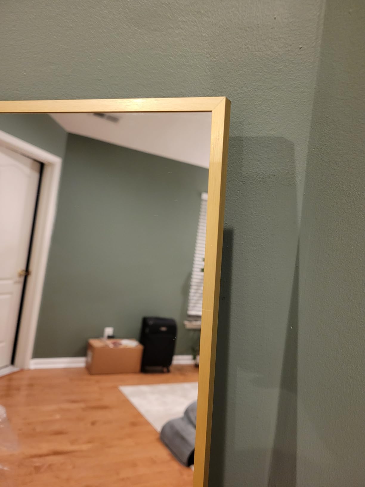 Home Gym Mirror - Large Full Body Mirror for Yoga & Fitness - 48''x24'' - 2PCS - Frameless Glass - Wall Mounted - Suitable for Home Gym, Garage, Bedroom & Bathroom (White) - Customer Photo 2