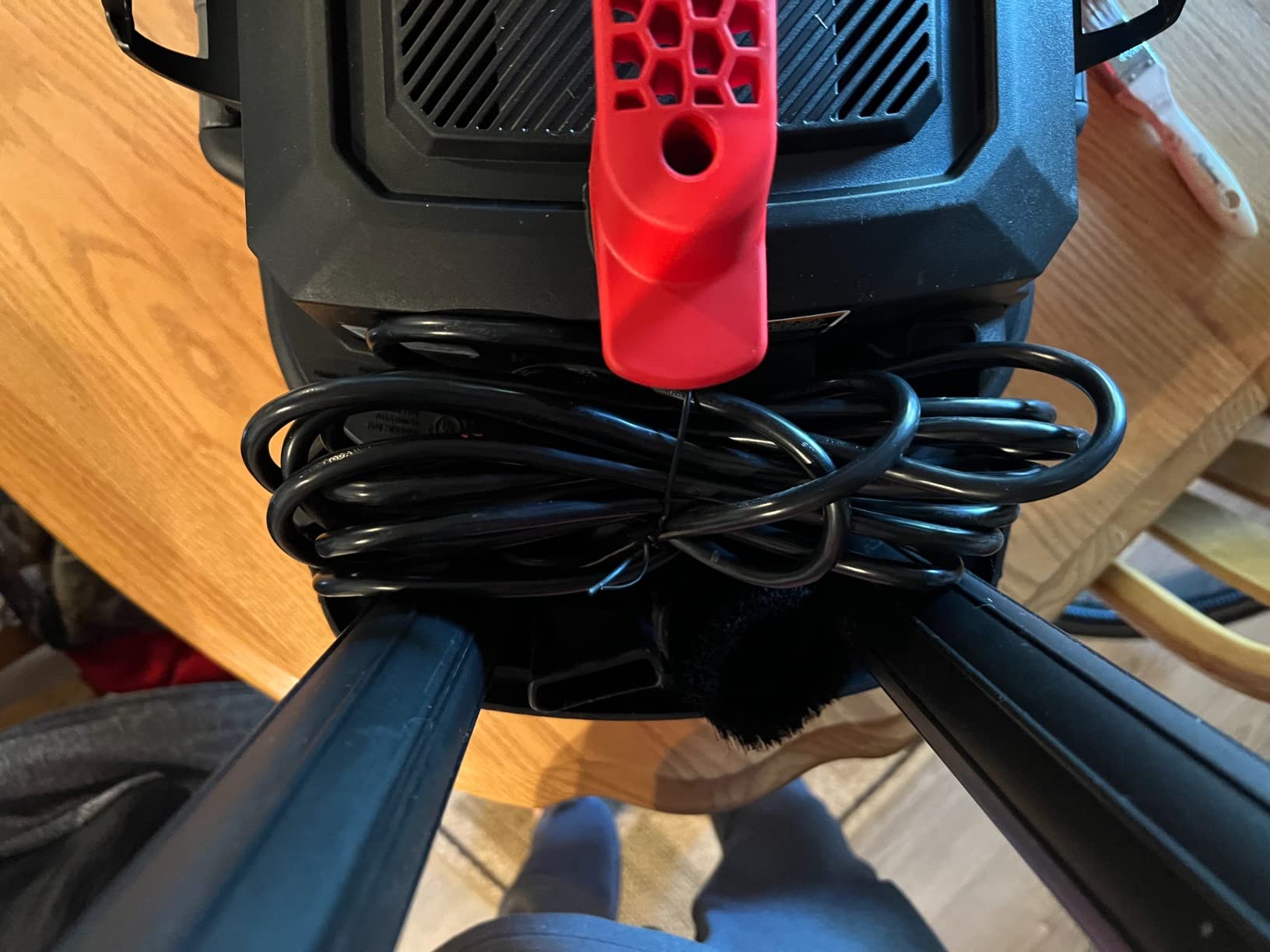 CRAFTSMAN CMXEVBE17040 4 Gallon 5.0 Peak HP Wet Dry Vac, Portable Shop Vacuum Wet and Dry with Filter, Hose and Attachments for Home and Automotive Cleaning - Customer Photo 4