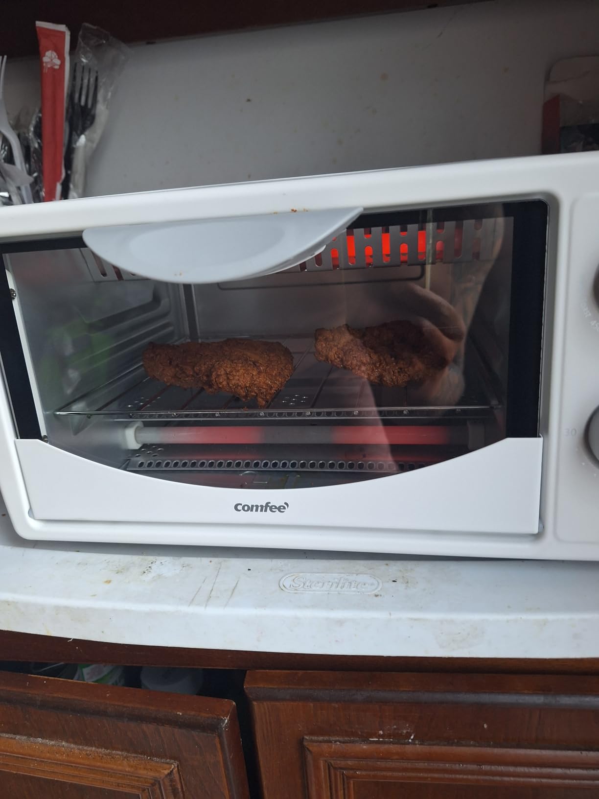 COMFEE' Toaster Oven Countertop, Small Toaster Ovens Combo 4 slice, Mini Oven for 9