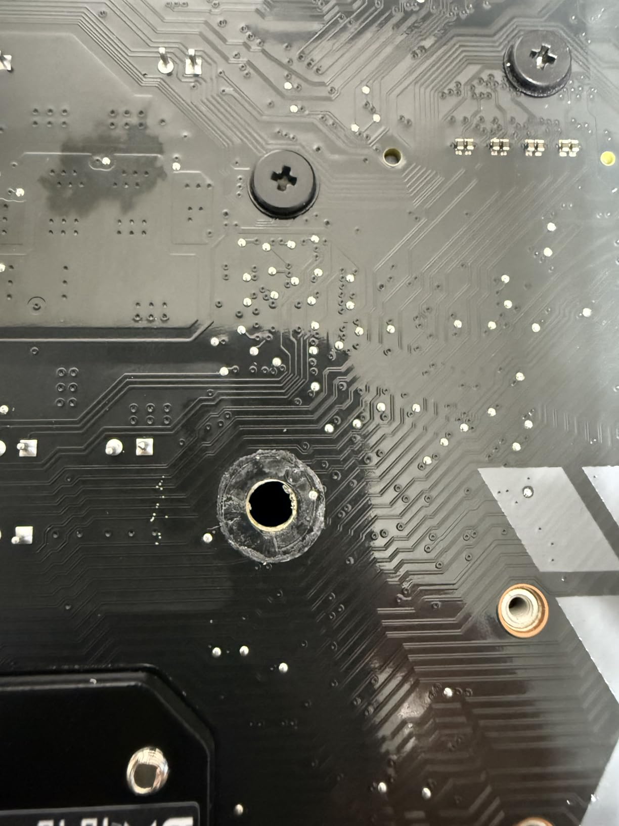 ASUS TUF GAMING B760-PLUS WIFI Intel B760 LGA 1700 ATX motherboard, Ready for 14th, 13th & 12th Gen Intel® Core CPU, 12+1+1 Stages, PCIe 5.0, 3x M.2, DDR5, 2.5G, USB 3.2 Type-C®, Thunderbolt 4™, USB4® Customer Review ASUS TUF GAMING B760-PLUS WIFI Intel B760 LGA 1700 ATX motherboard, Ready for 14th, 13th & 12th Gen Intel® Core CPU, 12+1+1 Stages, PCIe 5.0, 3x M.2, DDR5, 2.5G, USB 3.2 Type-C®, Thunderbolt 4™, USB4® - Customer Photo 2