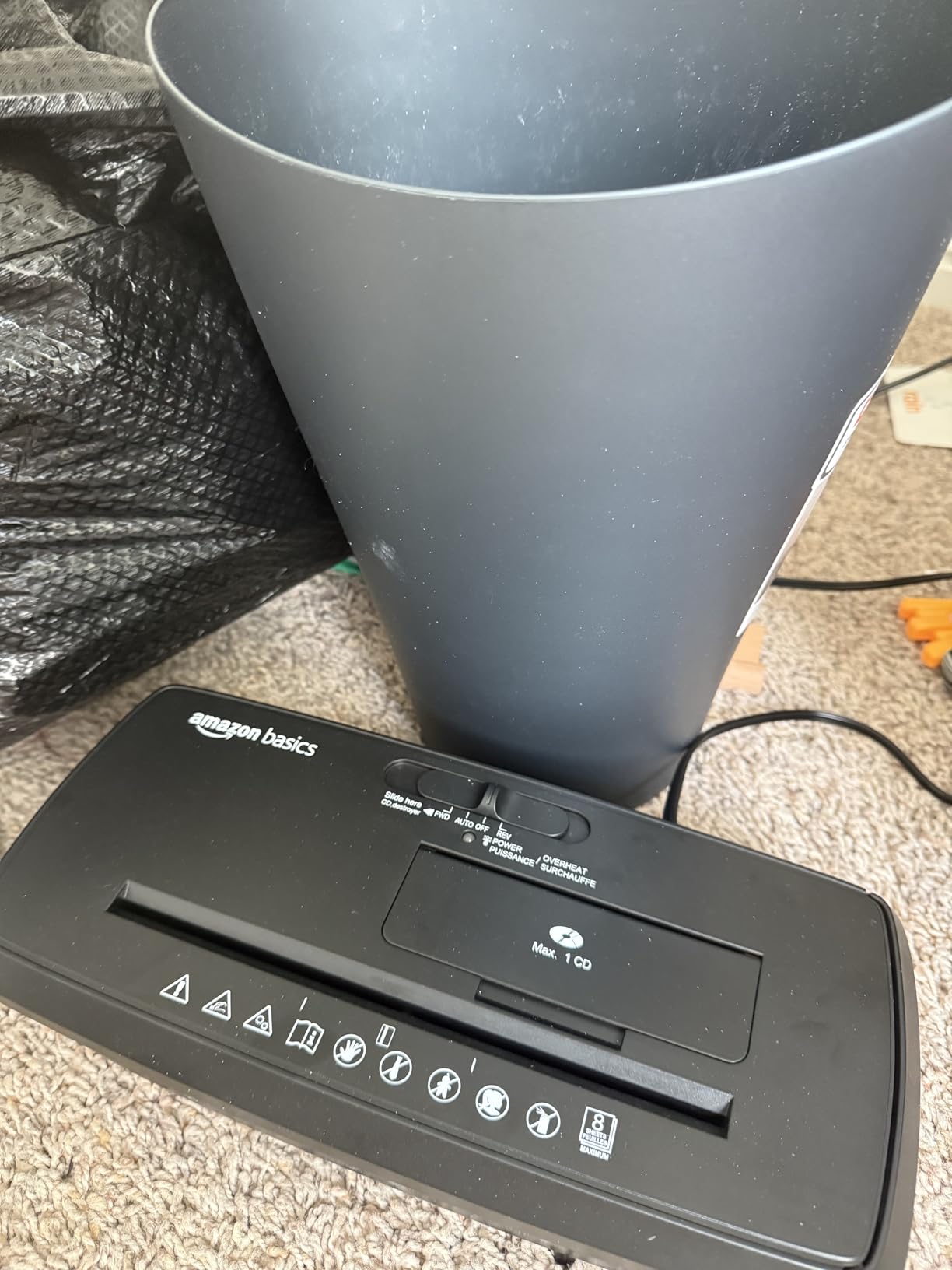 Amazon Basics 8-Sheet Strip Cut Paper, CD, and Credit Card Shredder with Auto-Off Compact, Portable Design, No Basket, Extendable Arm, Black - Customer Photo 2