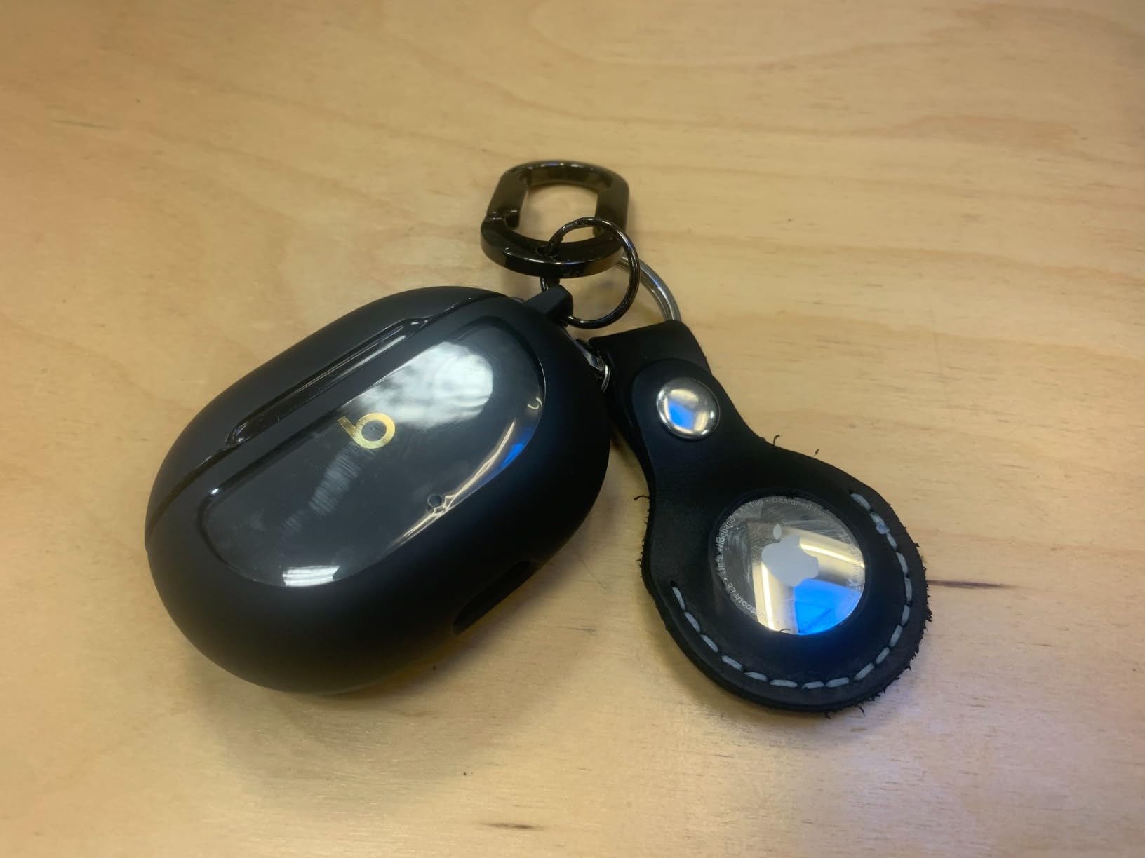 Beats Studio Buds + | True Wireless Noise Cancelling Earbuds, Enhanced Apple & Android Compatibility, Built-in Microphone, Sweat Resistant Bluetooth Headphones, Spatial Audio - Black/Gold - Customer Photo 1