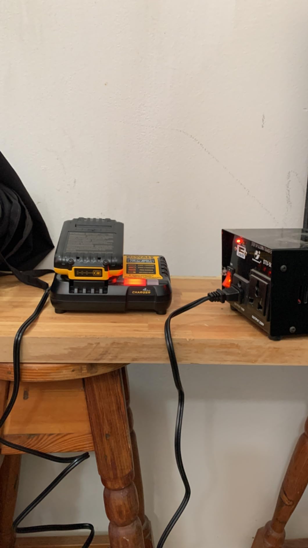 DEWALT 20V MAX Cordless Drill, Impact Driver, 2-Tool Power Tool Combo Kit, Brushless Power Tool Set with 2 Batteries and Charger Included (DCK277D2) Customer Review DEWALT 20V MAX Cordless Drill, Impact Driver, 2-Tool Power Tool Combo Kit, Brushless Power Tool Set with 2 Batteries and Charger Included (DCK277D2) - Customer Photo 2