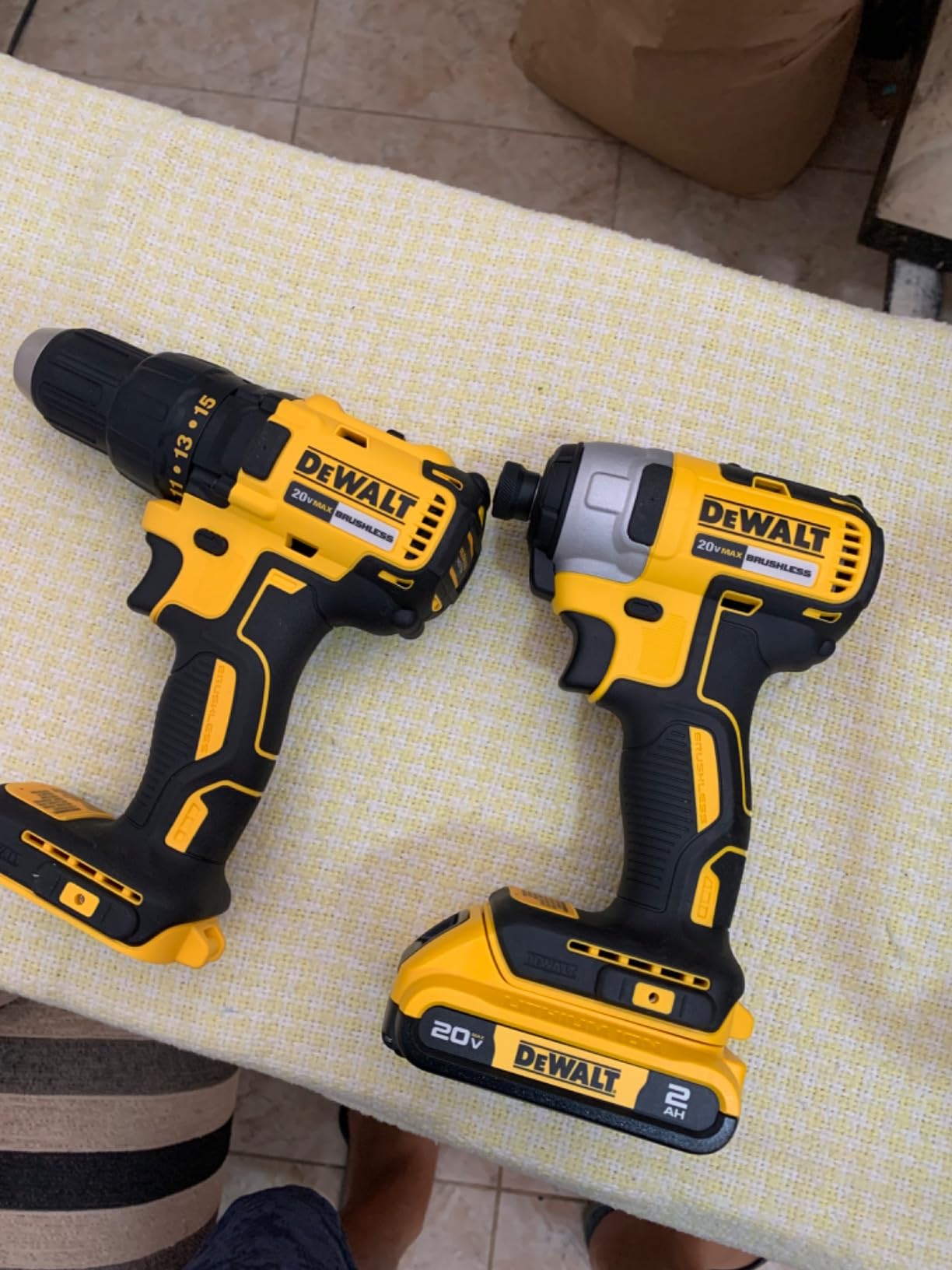 DEWALT 20V MAX Cordless Drill, Impact Driver, 2-Tool Power Tool Combo Kit, Brushless Power Tool Set with 2 Batteries and Charger Included (DCK277D2) - Customer Photo 3