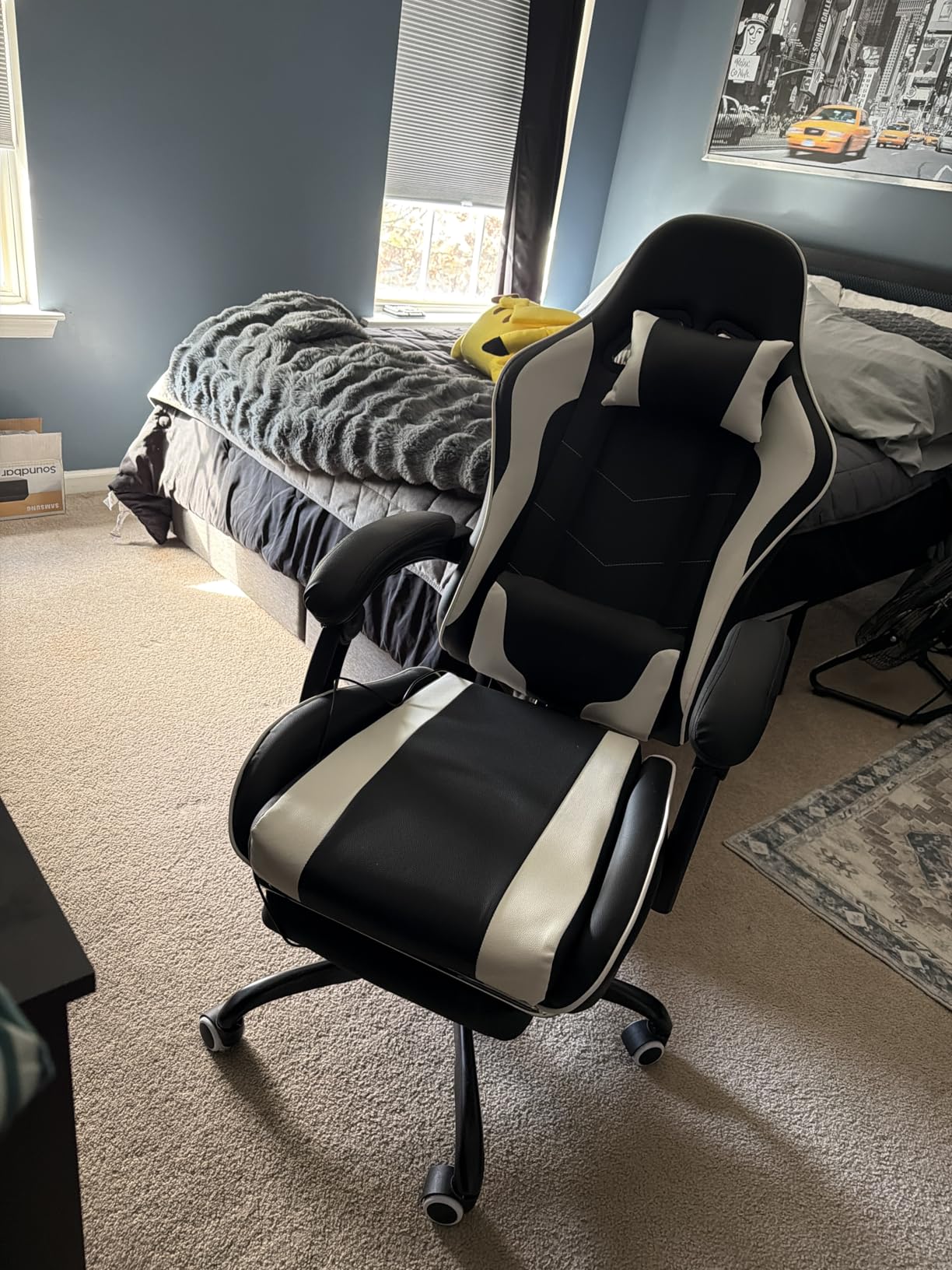 Homall Gaming Chair, Video Game Chair with Footrest and Massage Lumbar Support, Ergonomic Computer Chair Height Adjustable with Swivel Seat and Headrest (White) - Customer Photo 1