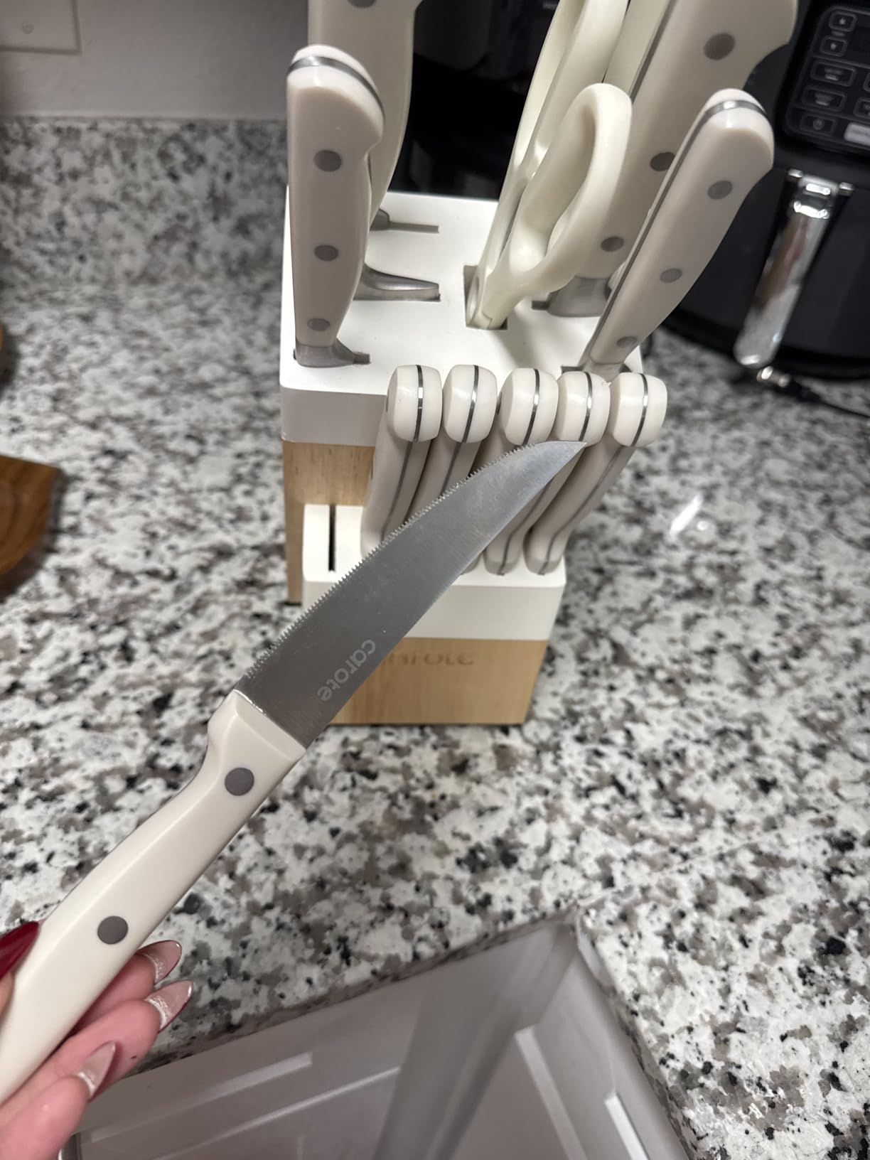 CAROTE 14 Pieces Knife Set with Block, Forged, High Carbon Stainless Steel Sharp Blade Block Knife Set, Dishwasher Safe Cutlery, Cream - Customer Photo 1