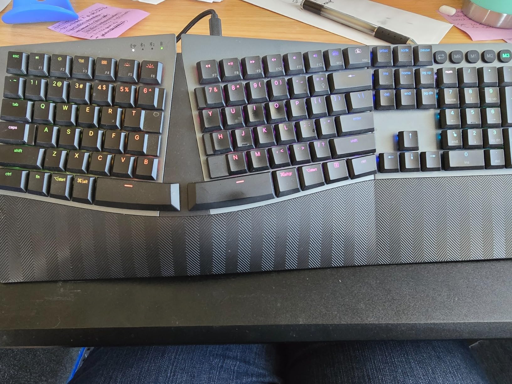 Perixx PERIBOARD-835BR Wireless Ergonomic Mechanical Keyboard - RGB Backlit - Low-Profile Brown Tactile Switches - Multi-Device Connection - Compatible with Windows and Mac OS X - US English - Customer Photo 3