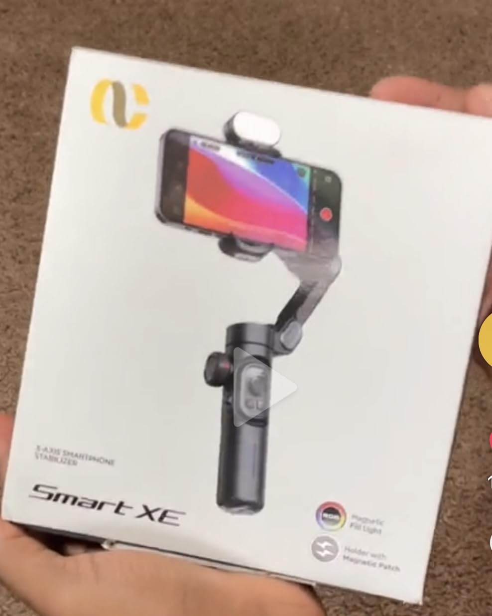 AOCHUAN Phone Gimbal Stabilizer 3-Axis Smartphone Foldable Handheld Gimbal for iPhone with Focus Wheel TikTok YouTube Vlog Stabilizer for iPhone16 15 14 13 12 Pro Max Android-Smart XE - Customer Photo 1