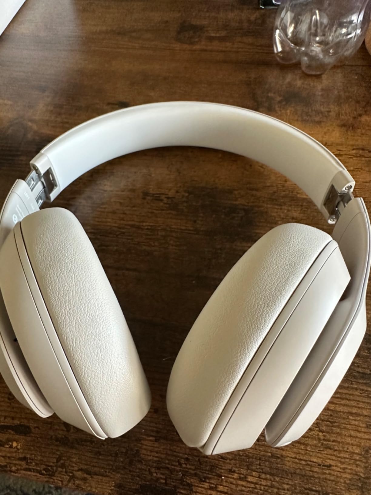 Beats Studio Pro - Premium Wireless Over-Ear Headphones- Up to 40-Hour Battery Life, Active Noise Cancelling, USB-C Lossless Audio, Apple & Android Compatible - Black - Customer Photo 2