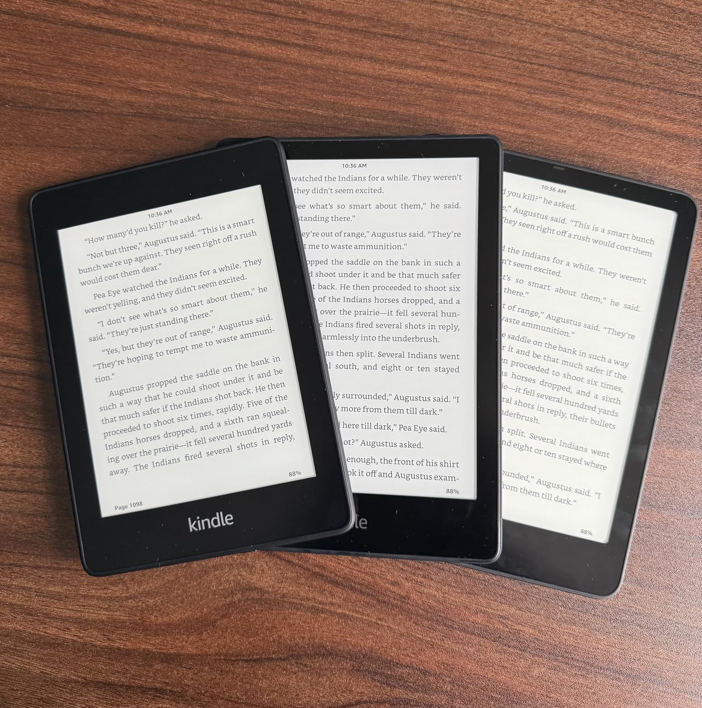 Amazon Kindle Paperwhite Signature Edition 32GB – Our fastest Kindle with auto-adjusting front light, wireless charging, and weeks of battery life – Metallic Black - Customer Photo 5