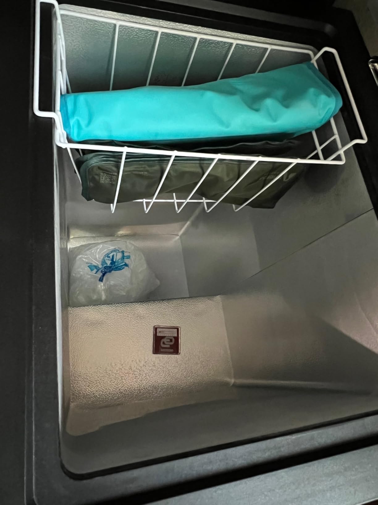 Igloo 3.5 Cu. Ft. Chest Freezer with Removable Basket and Front Defrost Water Drain, Small Deep Freezer Perfect for Homes, Garages, and RVs, Black - Customer Photo 2