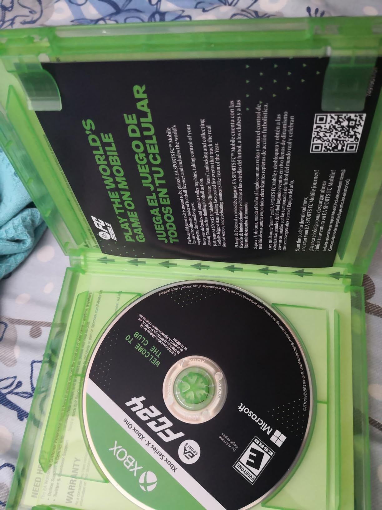 EA SPORTS FC 24 – Xbox Series X & Xbox One - Customer Photo 3