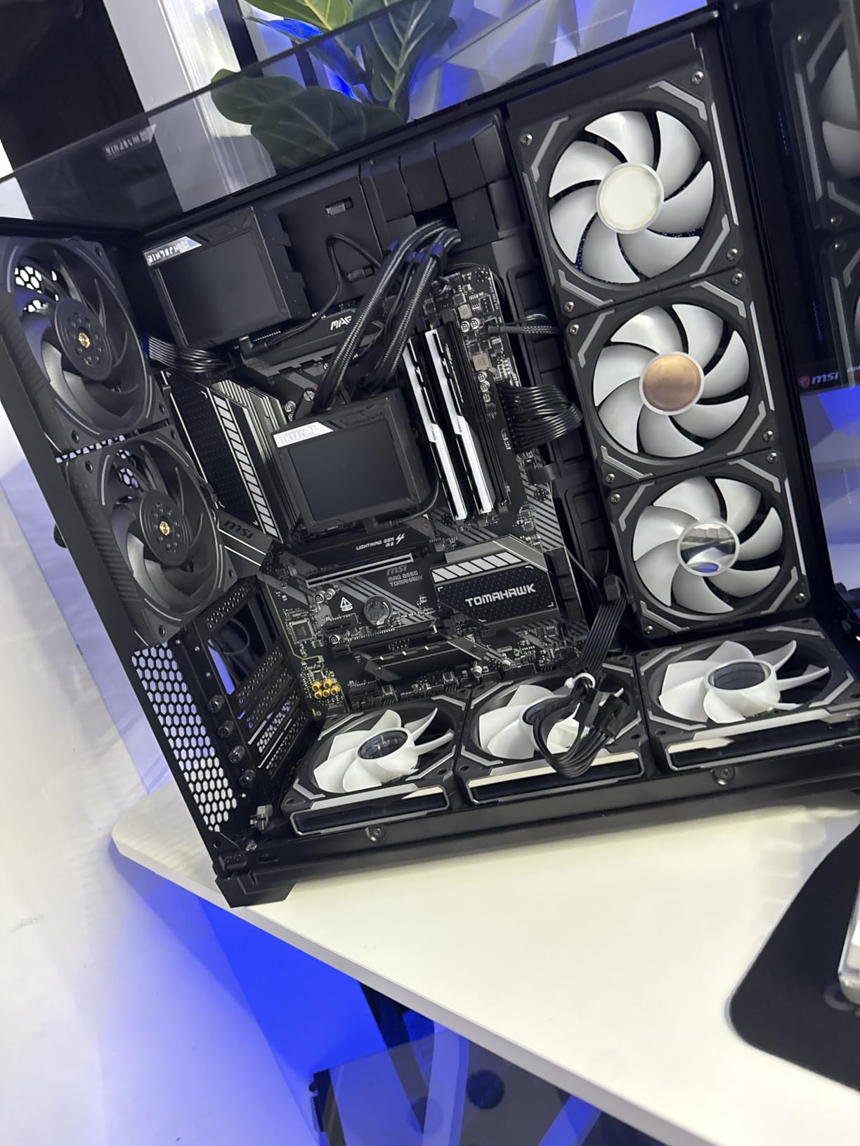 MSI MAG A850GL PCIE5, Fully Modular Compact Gaming 850W Power Supply, 80+ Gold, ATX 3.1 & PCIe 5.1 Ready, Native Dual-Color 12V-2x6 Cable, 10 Year Warranty - Customer Photo 2