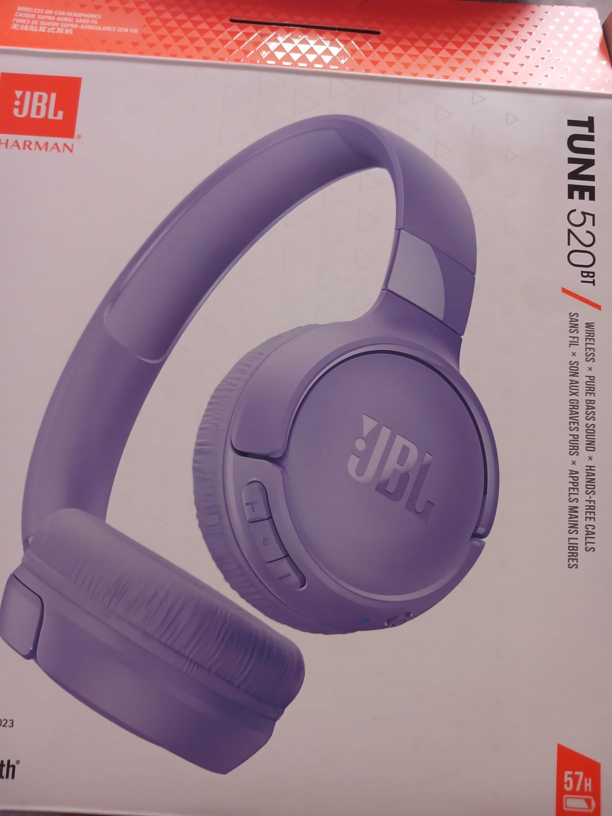 JBL Tune 520BT - Wireless On-Ear Headphones, Up to 57H Battery Life and Speed Charge, Lightweight, Comfortable and Foldable Design, Hands-Free Calls with Voice Aware (White) Customer Review JBL Tune 520BT - Wireless On-Ear Headphones, Up to 57H Battery Life and Speed Charge, Lightweight, Comfortable and Foldable Design, Hands-Free Calls with Voice Aware (White) - Customer Photo 1