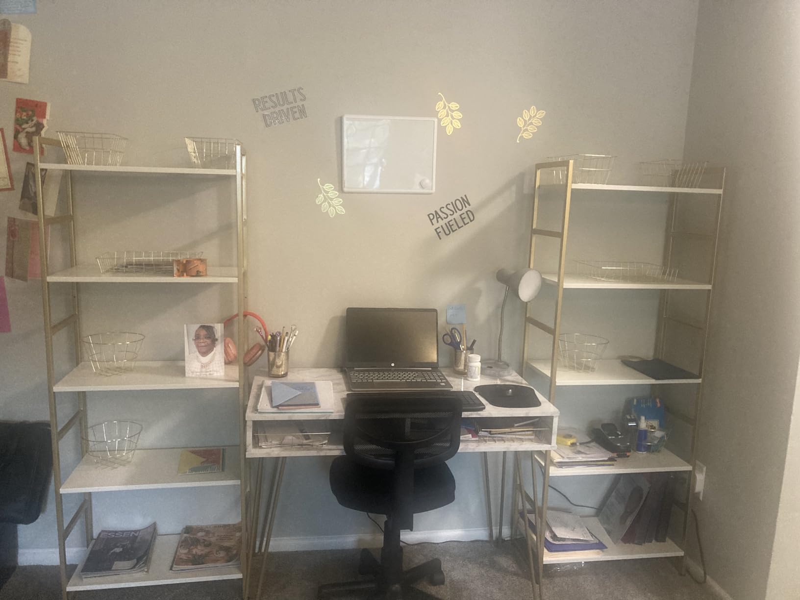 5 Tiers Bookshelf, Classically Tall Bookcase Shelf, Industrial Book Rack, Modern Book Holder in Bedroom/Living Room/Home/Office, Storage Rack Shelves for Book, Brown Customer Review 5 Tiers Bookshelf, Classically Tall Bookcase Shelf, Industrial Book Rack, Modern Book Holder in Bedroom/Living Room/Home/Office, Storage Rack Shelves for Book, Brown - Customer Photo 3