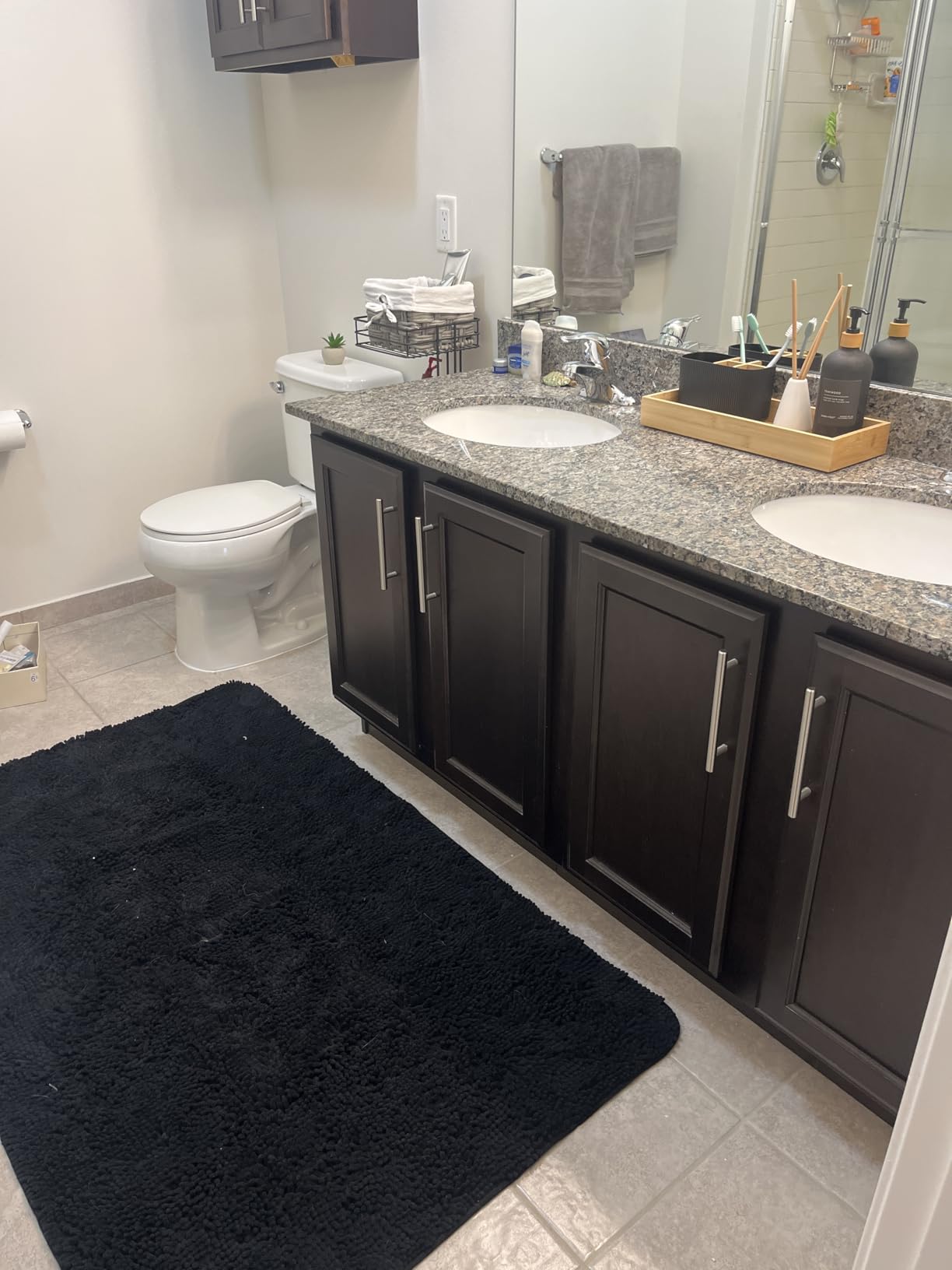 OLANLY Bathroom Rugs 30x20, Extra Soft Absorbent Chenille Bath Rugs, Rubber Backing Quick Dry, Machine Washable Bath Mats for Bathroom Floor, Tub and Shower, Home Decor Accessories, Grey - Customer Photo 1