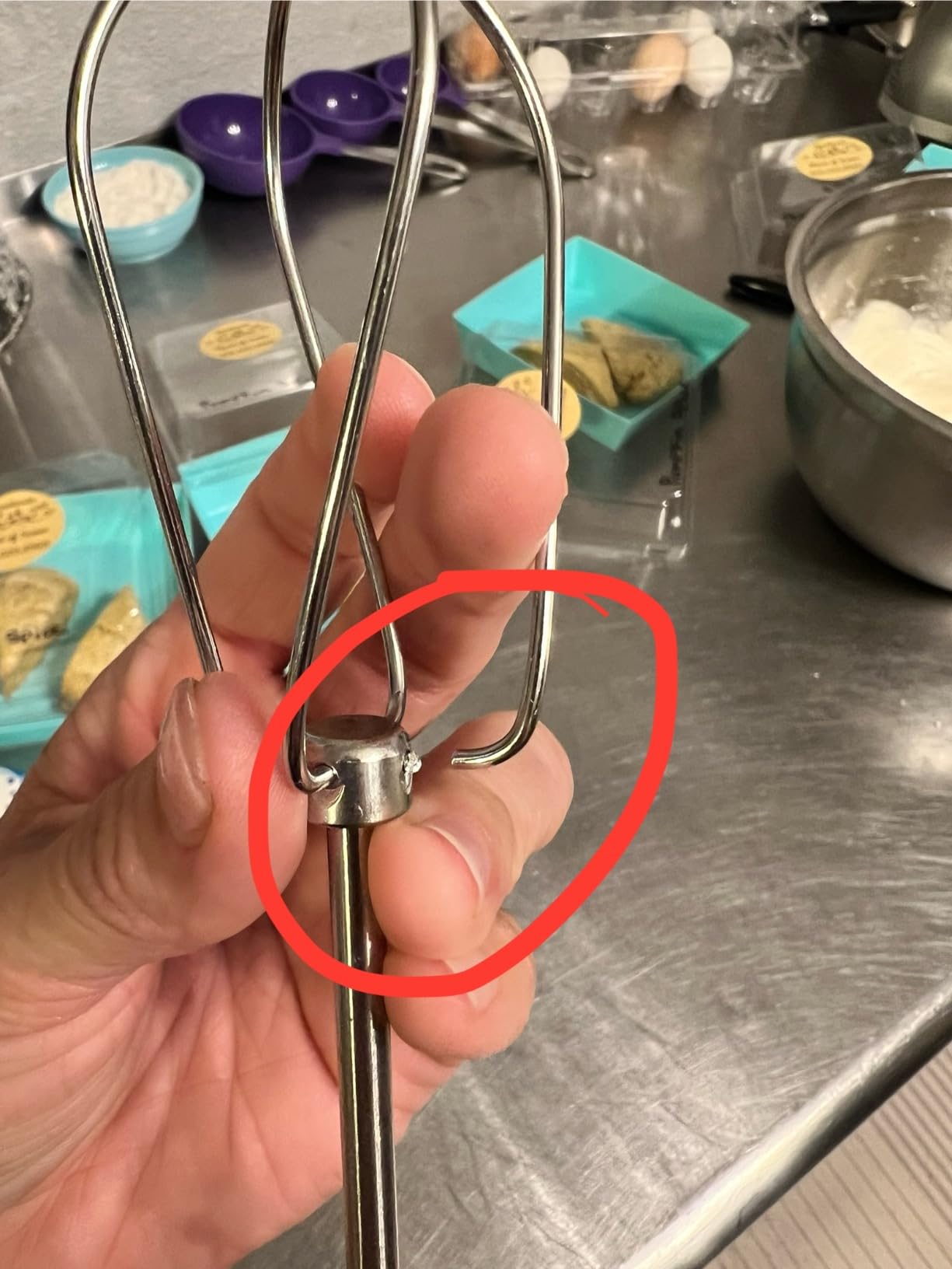 KitchenAid 5-Speed Ultra Power Hand Mixer - KHM512, Contour Silver - Customer Photo 5