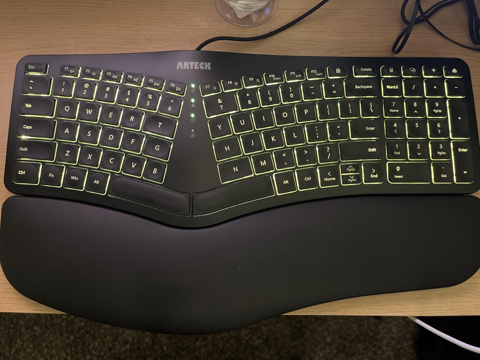 Arteck Ergonomic USB Wired Keyboard with Cushioned Wrist & Palm Rest, Backlit 7 Colors & Adjustable Brightness Comfortable Natural Split Keyboard with 6 Feet Wire for Windows Computer Desktop Laptop - Customer Photo 5