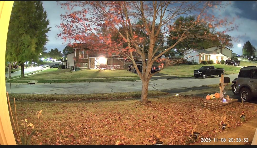 WYZE Cam v4 (Latest Model), 2.5K AI Security Camera, Indoor/Outdoor Cameras for Home Security, Baby Monitor & Pet Camera, Vibrant Color Night Vision, No Subscription Required, Free Expert Help - Customer Photo 3