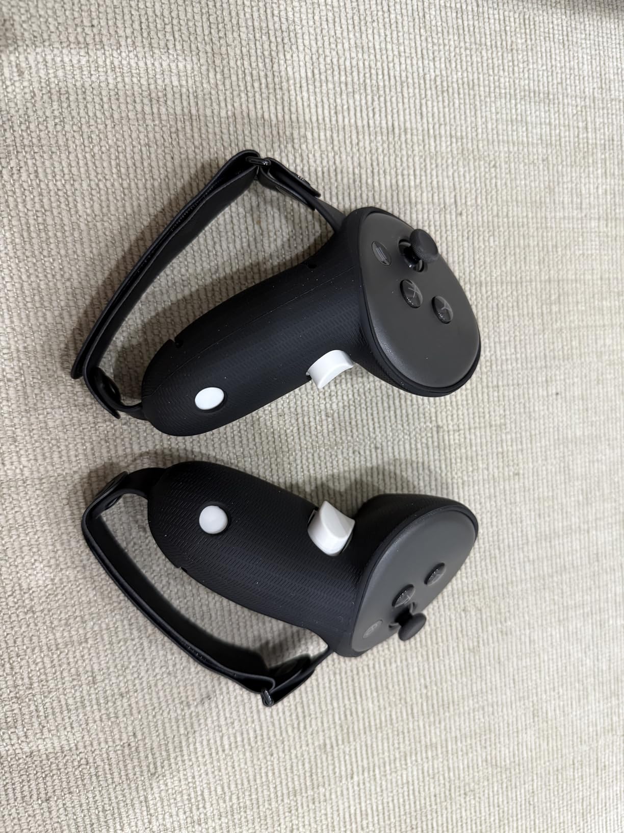 AMVR Upgraded Controller Grips Cover Compatible with Meta/Oculus Quest 3S/Quest 3 Accessories, with Battery Opening Cover and Knuckle Straps Protector - Customer Photo 1