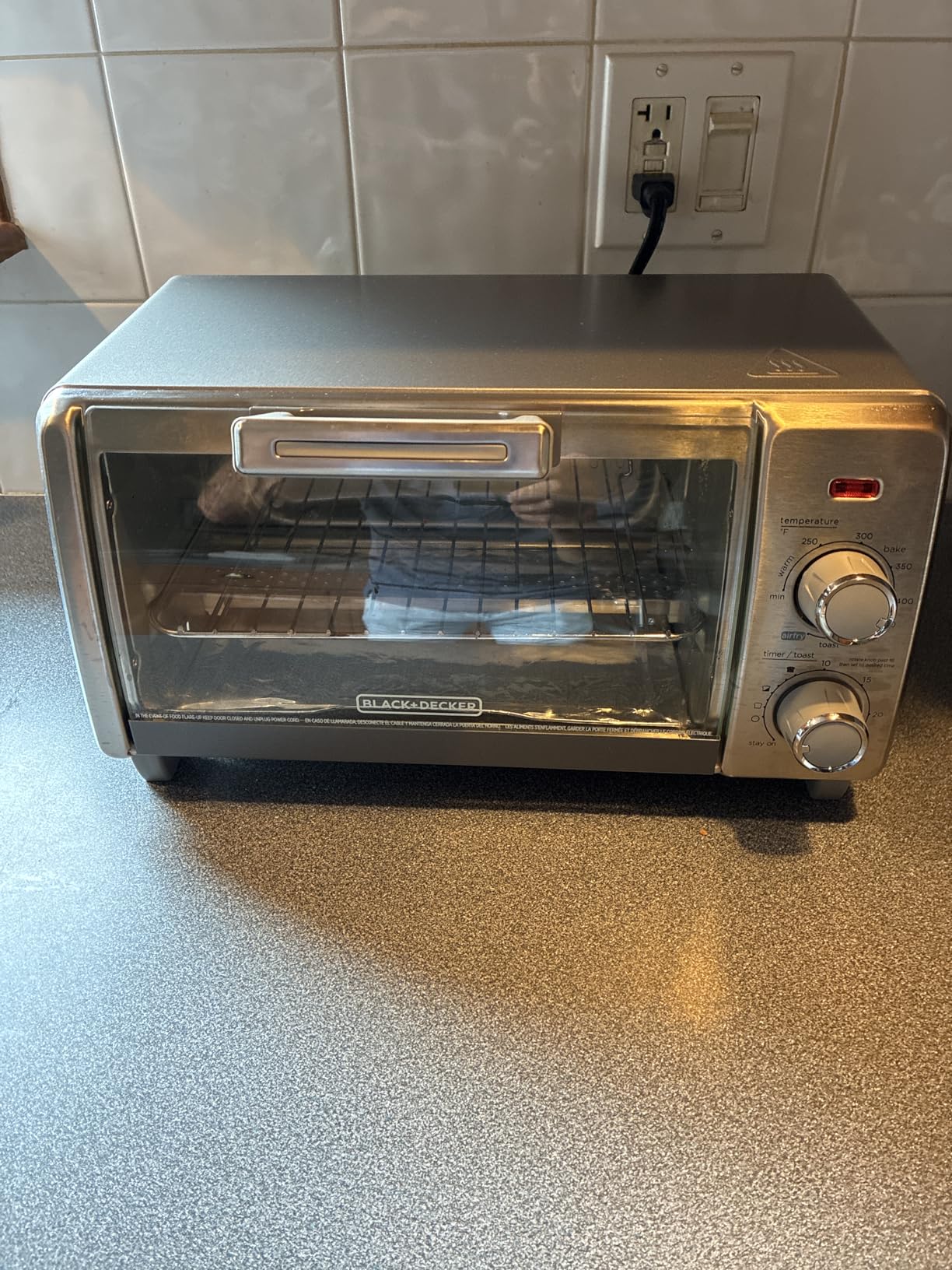 BLACK+DECKER Crisp 'N Bake Air Fry Countertop Convection Toaster Oven, Medium Capacity, 4-Slice, 5-in-1, Fits 9