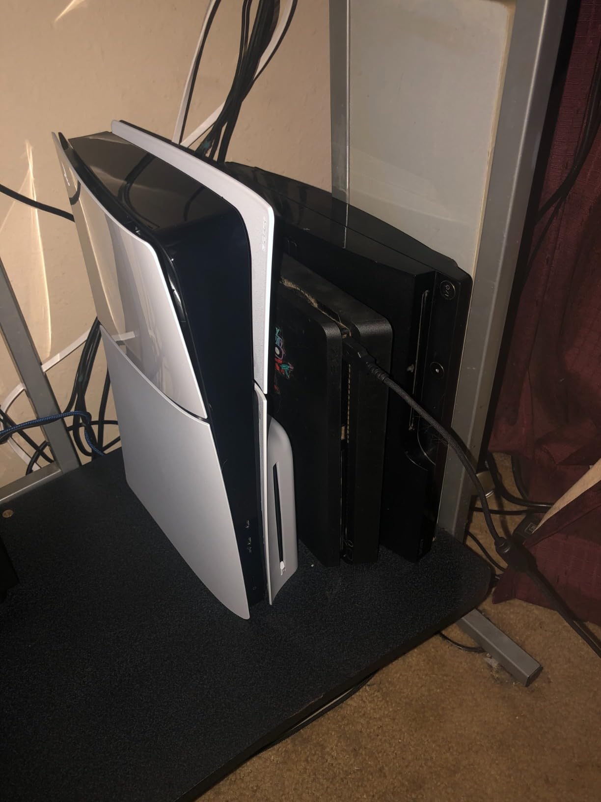 PlayStation 5 Console - Marvel's Spider-Man 2 Bundle (slim) - Customer Photo 3