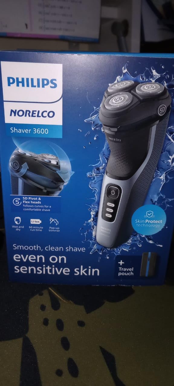 Philips Norelco Shaver 3900 Series, Wet and Dry Electric Shaver, P-Cap, Travel Pouch, Charging Stand, Storm Blue, Model S3341/92 - Customer Photo 2