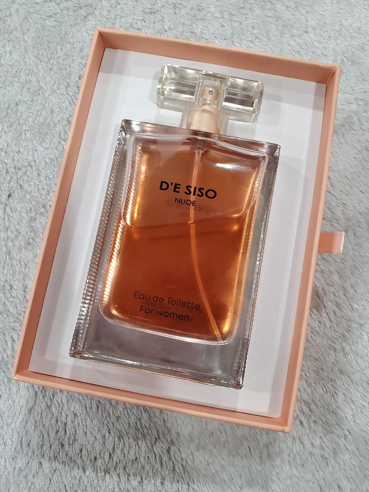 Classic D'E SISO White Fragrances Gift Set - Moisturizing Scented Body Lotion and Eau de Toilette Floral Perfume for Women with Vanilla, Orange, Amber and Musky Ingredients - Customer Photo 1