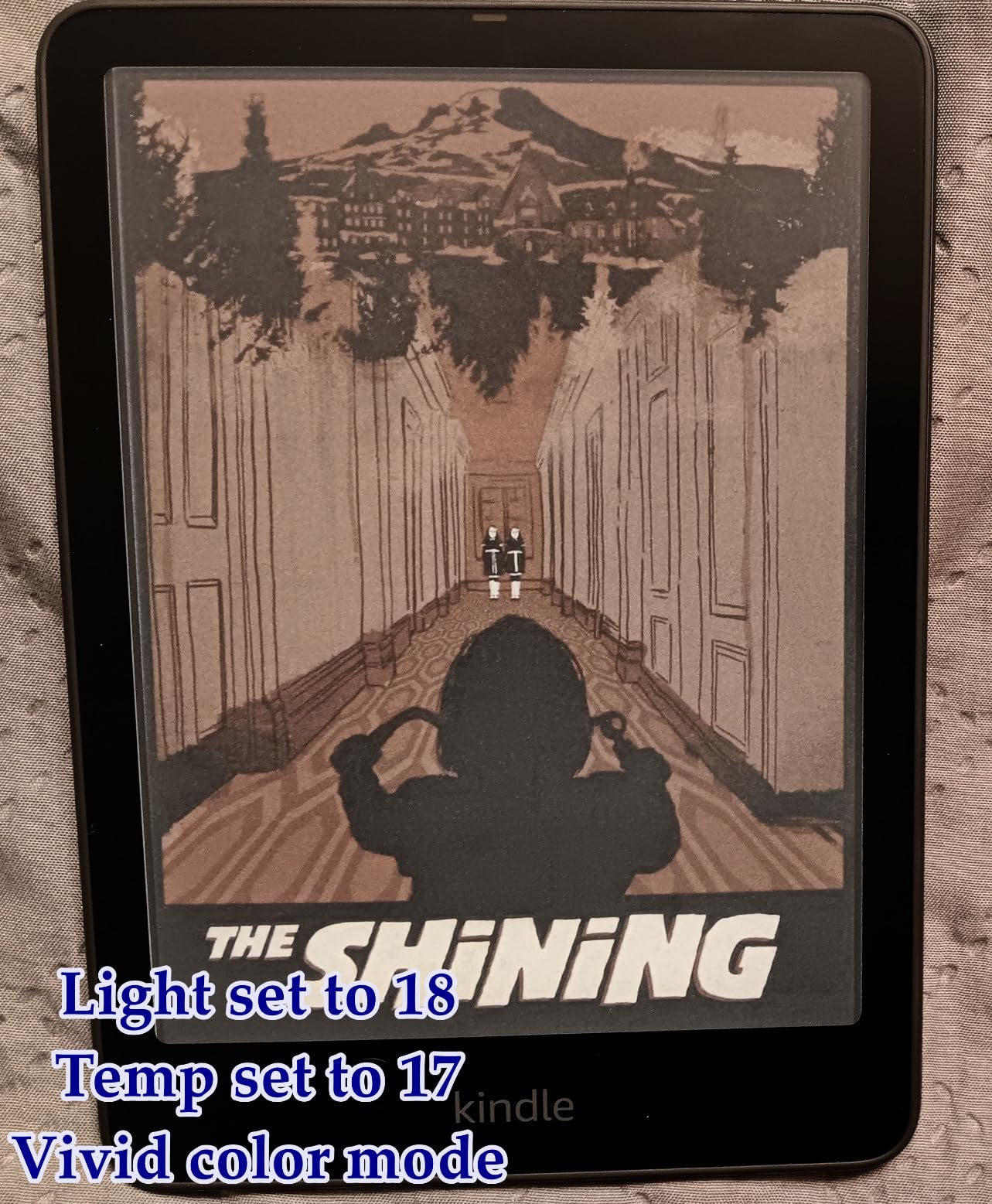 Amazon Kindle Colorsoft Signature Edition 32GB (newest model) – With color display, auto-adjusting front light, wireless charging, and long battery life - Metallic Black - Customer Photo 4