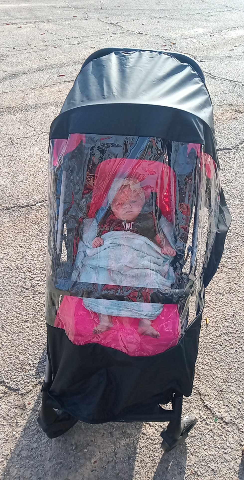 Colugo The One Stroller - Lightweight Easy Fold Compact Toddler and Baby Stroller for Travel, Large Storage Basket, One Hand Fold, Includes Raincover, Bumper Bar, Cupholder (Black) - Customer Photo 1