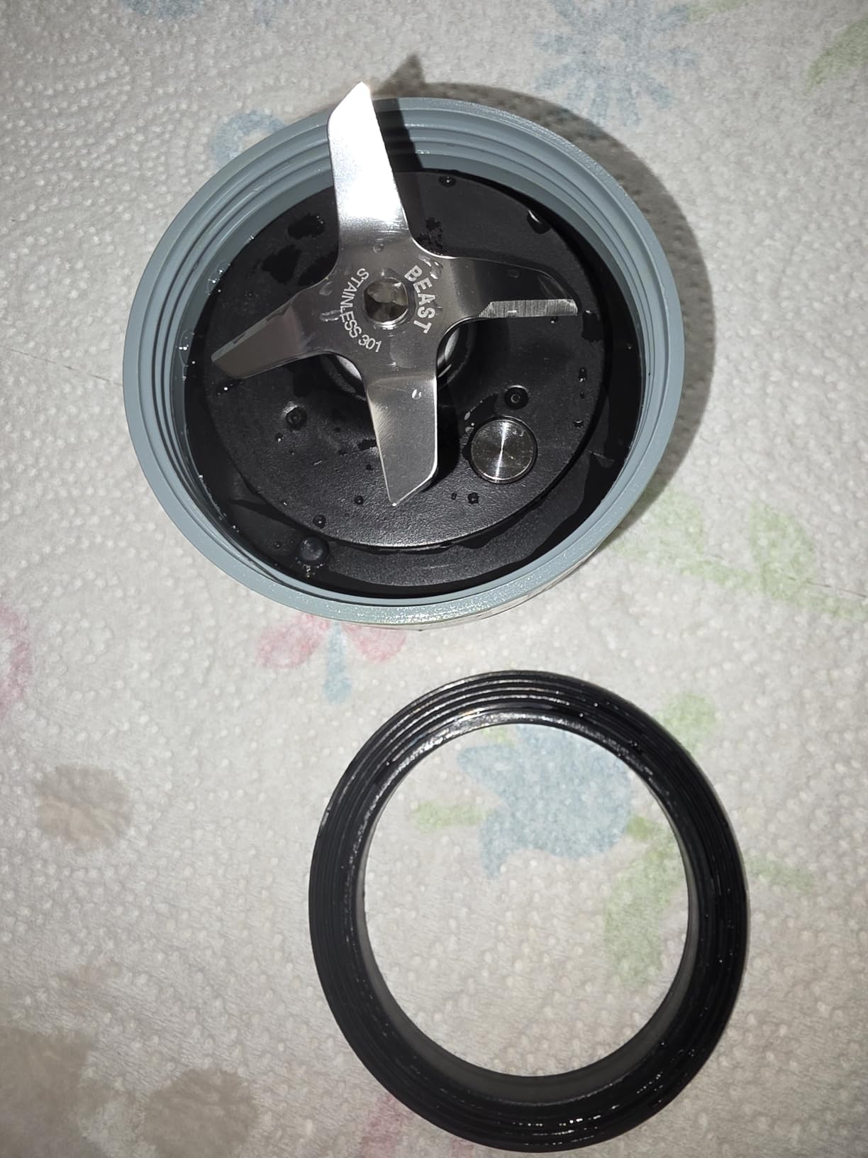 The Beast Mini Blender | Mini Countertop Kitchen Blender | Blend Smoothies and Shakes, Dressings, Sauces, Dips | Extra Vessels, Straw Cap and Straws Included | 600W (Terra) Customer Review The Beast Mini Blender | Mini Countertop Kitchen Blender | Blend Smoothies and Shakes, Dressings, Sauces, Dips | Extra Vessels, Straw Cap and Straws Included | 600W (Terra) - Customer Photo 5