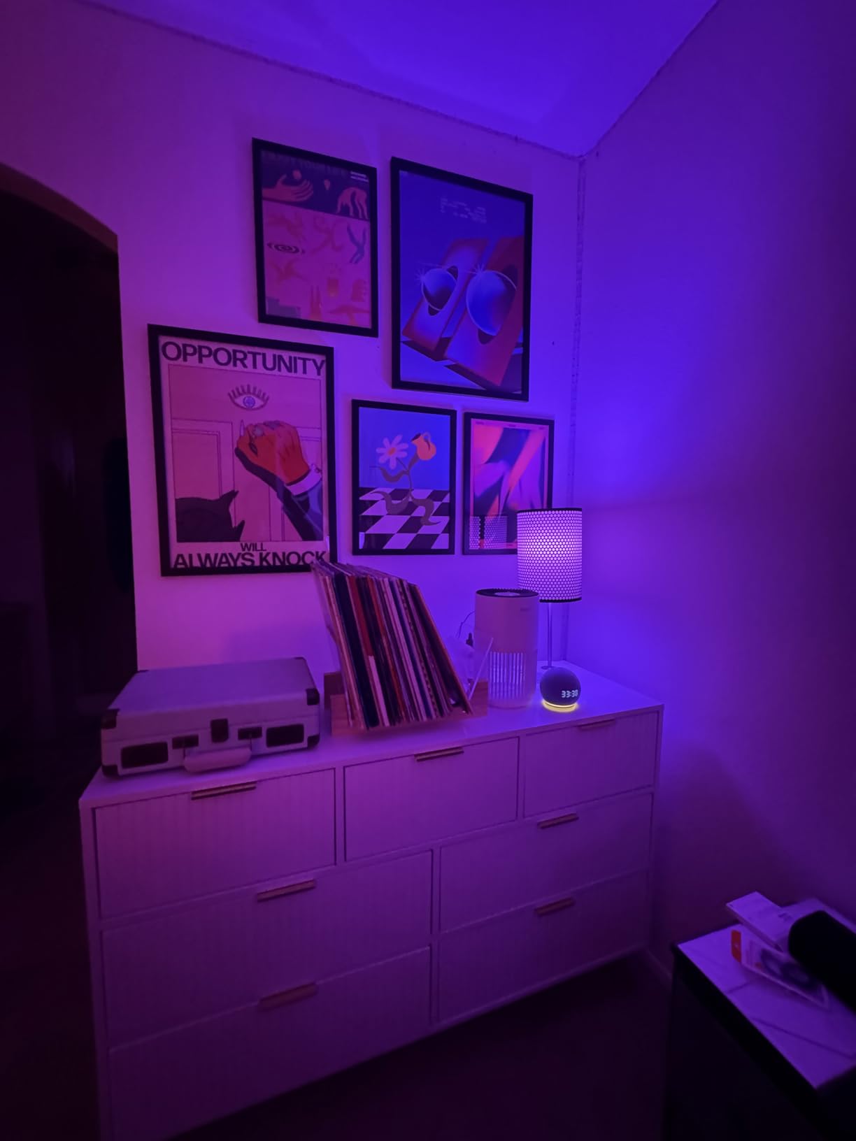 FURNIWAY Dresser for Bedroom with 7 Drawers, Modern Wide Dressers with Gold Pulls, Black - Customer Photo 1