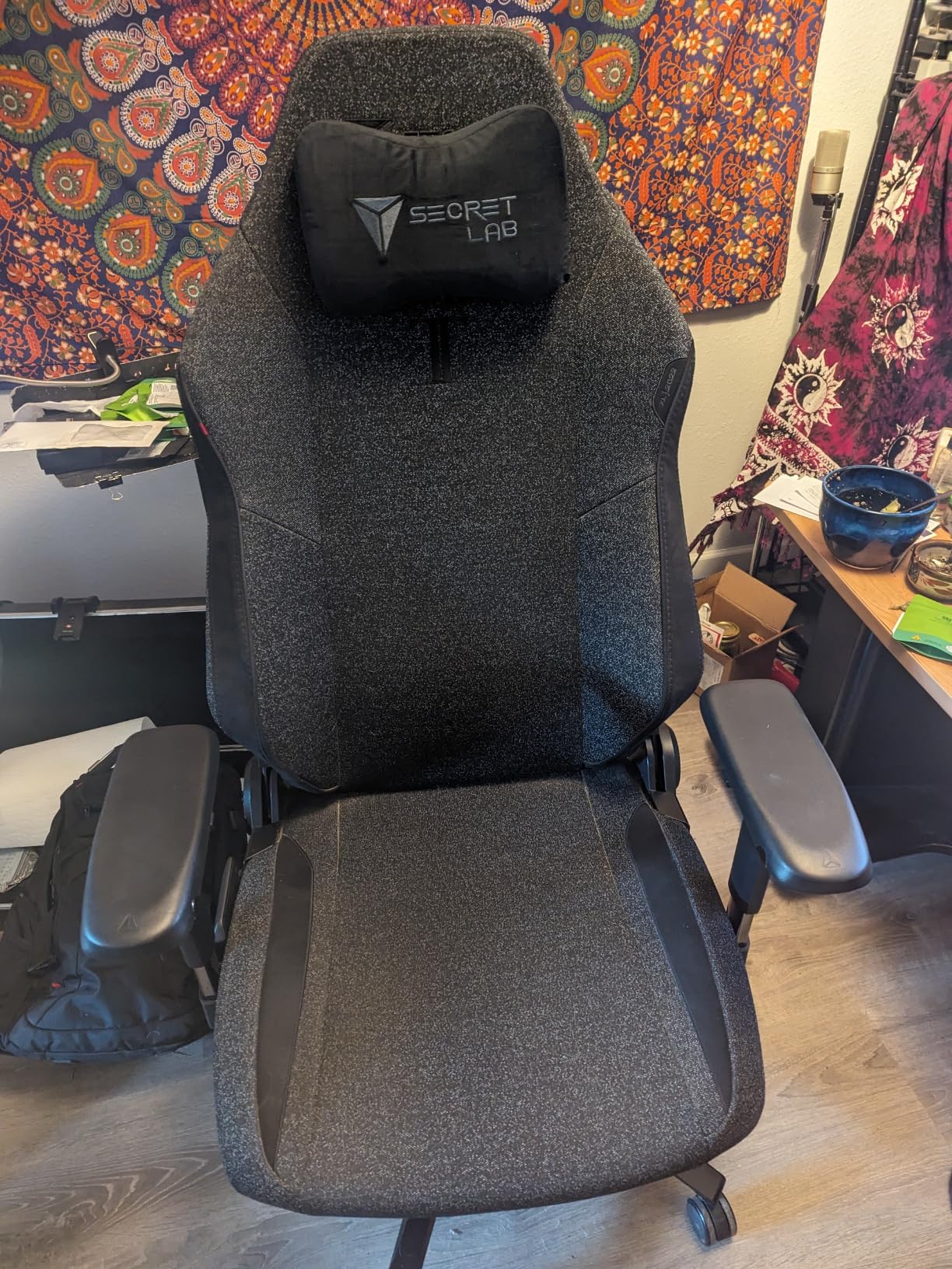 Secretlab Titan Evo Lite in BLACK3 Prime SoftWeave Gaming Chair - Reclining - Ergonomic & Heavy Duty Computer Chair with 4D Armrests & Lumbar Support - Black Customer Review Secretlab Titan Evo Lite in BLACK3 Prime SoftWeave Gaming Chair - Reclining - Ergonomic & Heavy Duty Computer Chair with 4D Armrests & Lumbar Support - Black - Customer Photo 1
