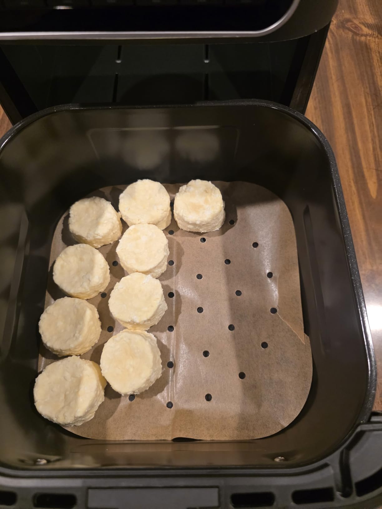 Ninja | Air Fryer | 4-in-1 Pro Air Fry, Roast, Reheat, Dehydrate | 5QT Capacity fits up to 4lbs of French Fries | 400F Max Temp | Nonstick Basket & Crisper Plate | 120V | Grey | AF141 - Customer Photo 2