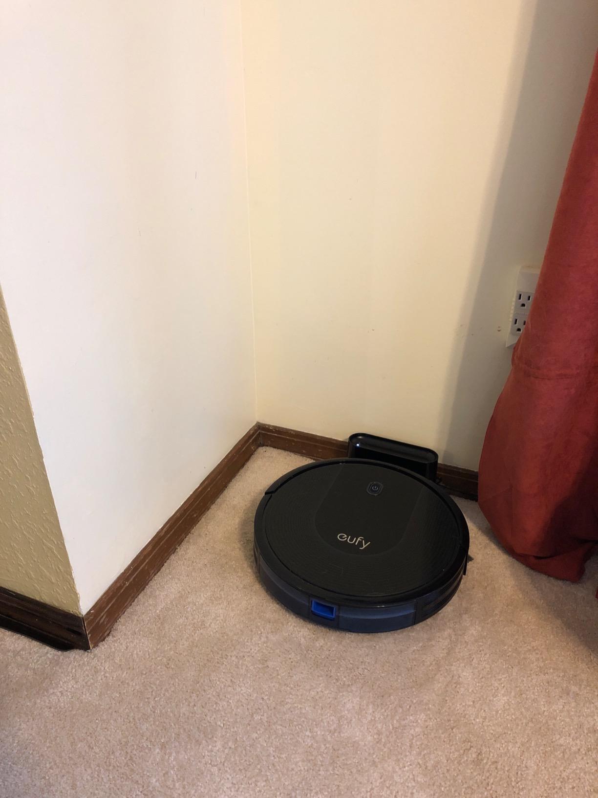 eufy Robot Vacuum Omni S1 Pro, HydroJet System with Roller Mop, Robot Vacuum and Mop Combos, Eco-Clean Ozone, Incrediable Suction, Obstacle Avoidance, Auto Mop Washing & Drying, Self-Emptying - Customer Photo 2