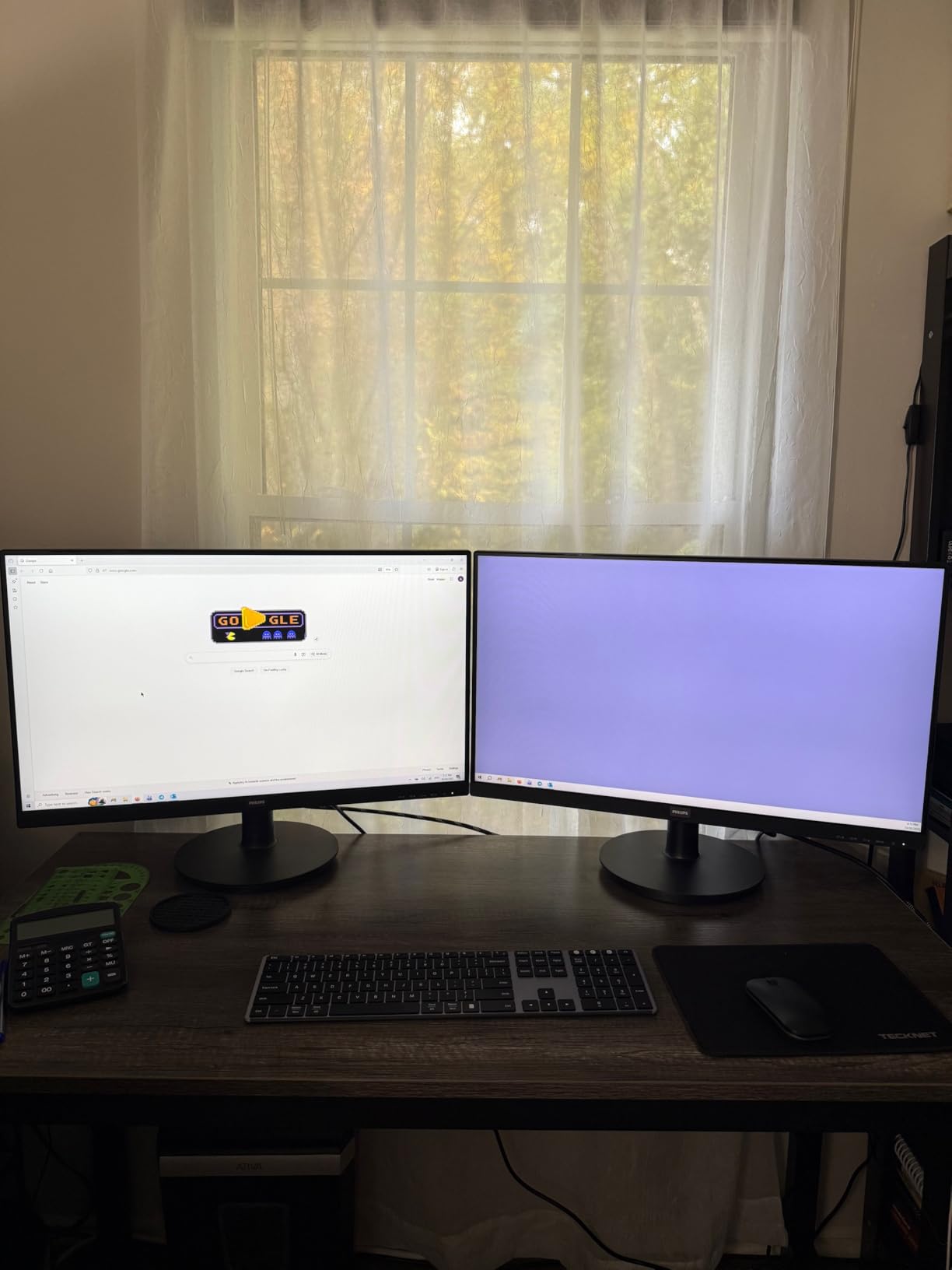 Philips 221V8LB 22 inch Class Thin Full HD (1920 x 1080) Monitor, 100Hz Refresh Rate, VESA, HDMI x1, VGA x1, LowBlue Mode, Adaptive Sync, 4 Year Advance Replacement Warranty - Customer Photo 3