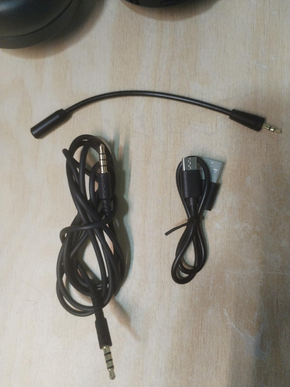 HAYLOU S30 Noise Cancelling Bluetooth Headphones, LDAC Hi-Res Audio, 5 HD Mics Call, 80H Playtime, Custom EQ via App, Bluetooth 5.4 Multipoint Connect, Wireless Headphones Over Ear Customer Review HAYLOU S30 Noise Cancelling Bluetooth Headphones, LDAC Hi-Res Audio, 5 HD Mics Call, 80H Playtime, Custom EQ via App, Bluetooth 5.4 Multipoint Connect, Wireless Headphones Over Ear - Customer Photo 3