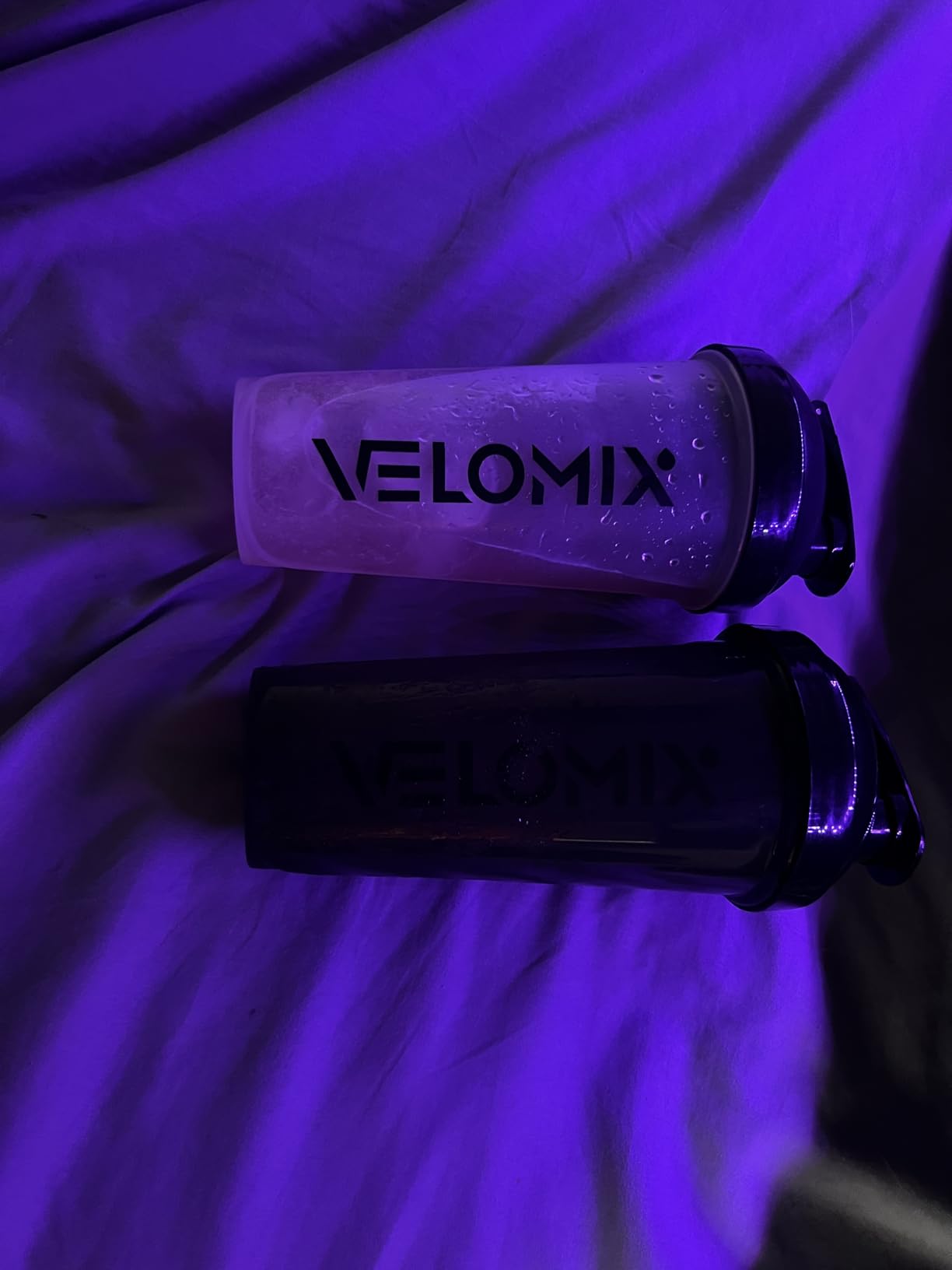 VELOMIX -2 Pack- 28 oz Protein Shaker Bottles for Protein Mixes - 2x Wire Whisk | Leak Proof Shaker Cups for Protein Shakes | Protein Shaker Bottle Pack (Black/Transparent) - Customer Photo 3