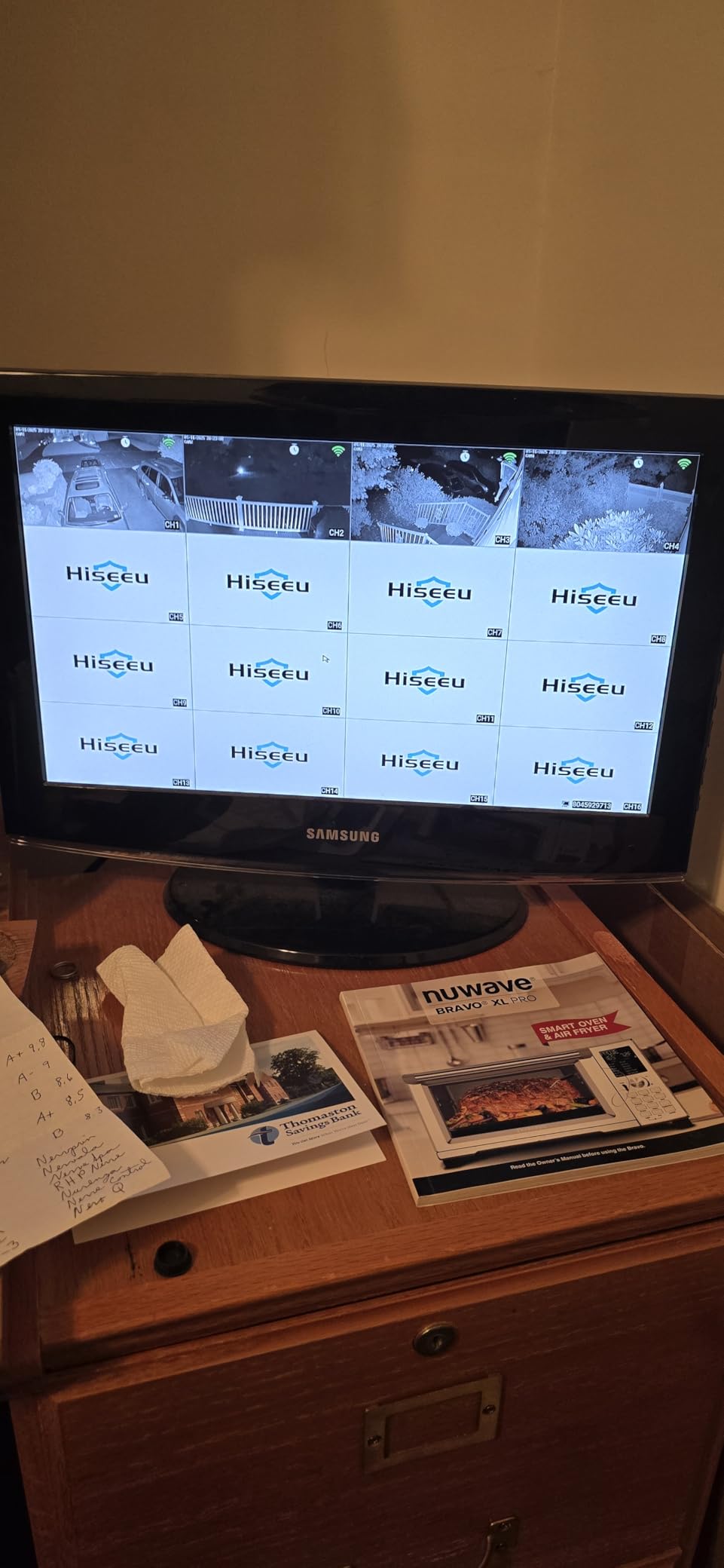 Hiseeu Wireless Pro WiFi Security Camera System, 16CH 4K NVR Kit, 8Pcs 5MP CCTV Home Security Camera System for Indoor/Outdoor Use, Night Vision, Waterproof, Motion Detection, 3TB Hard Drive - Customer Photo 1