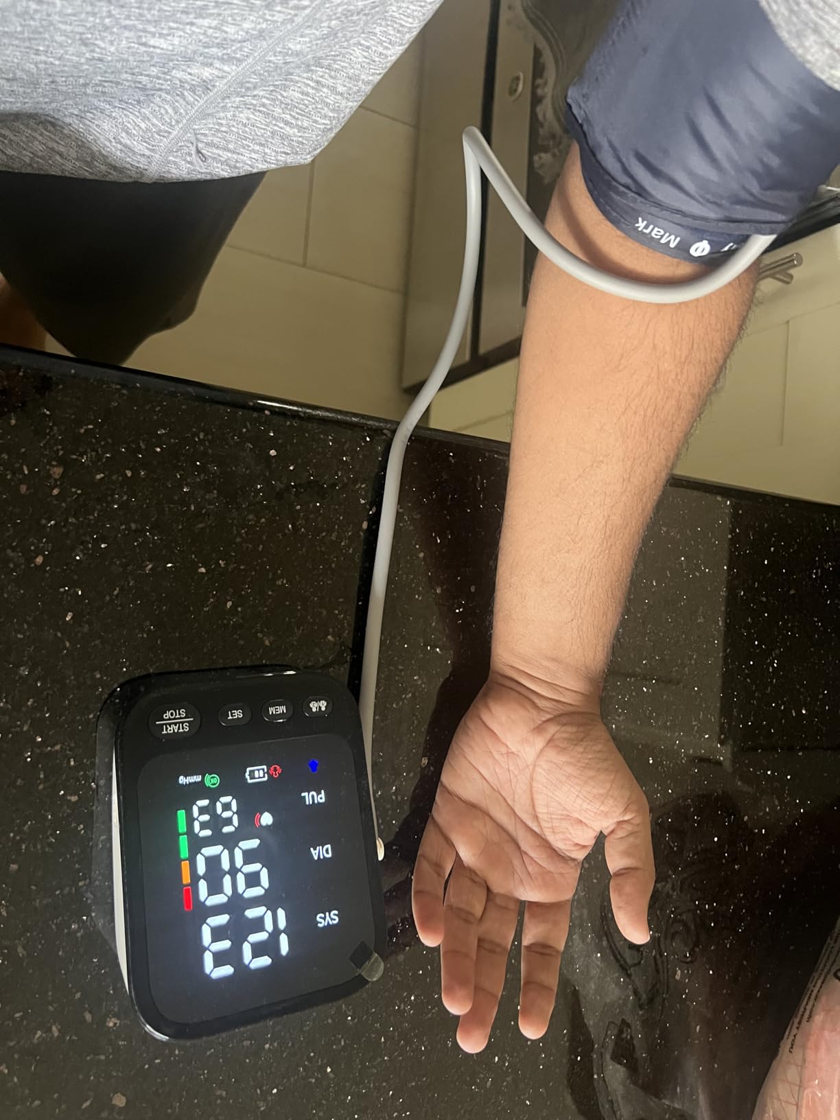 Blood Pressure Machine, Automatic Upper Arm Blood Pressure Monitor with 2x199 readout, 4.5 inch Backlit Large Screen Adjustable Large Cuff 9 to 17 inches - arrhythmia and Home Hypertension Detector - Customer Photo 3