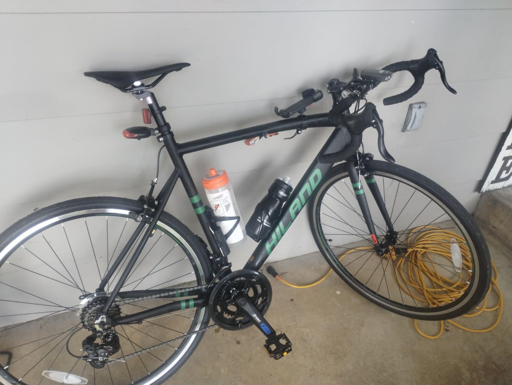 HILAND 700c Road Bike 14 Speed, Aluminum Frame Racing Bike, City Commuter Bicycle for Men Women Customer Review HILAND 700c Road Bike 14 Speed, Aluminum Frame Racing Bike, City Commuter Bicycle for Men Women - Customer Photo 1