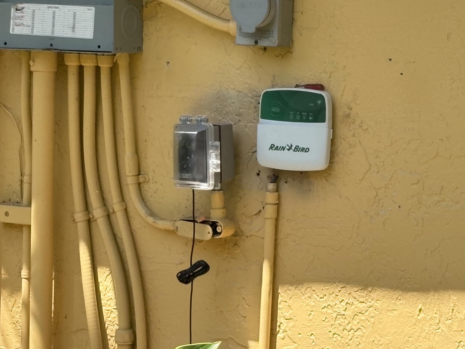 Rain Bird ARC6 App-Based Indoor Smart Irrigation WiFi Timer/Controller, 6-Zone/Station, EPA WaterSense Certified, Compatible with Alexa - Customer Photo 2