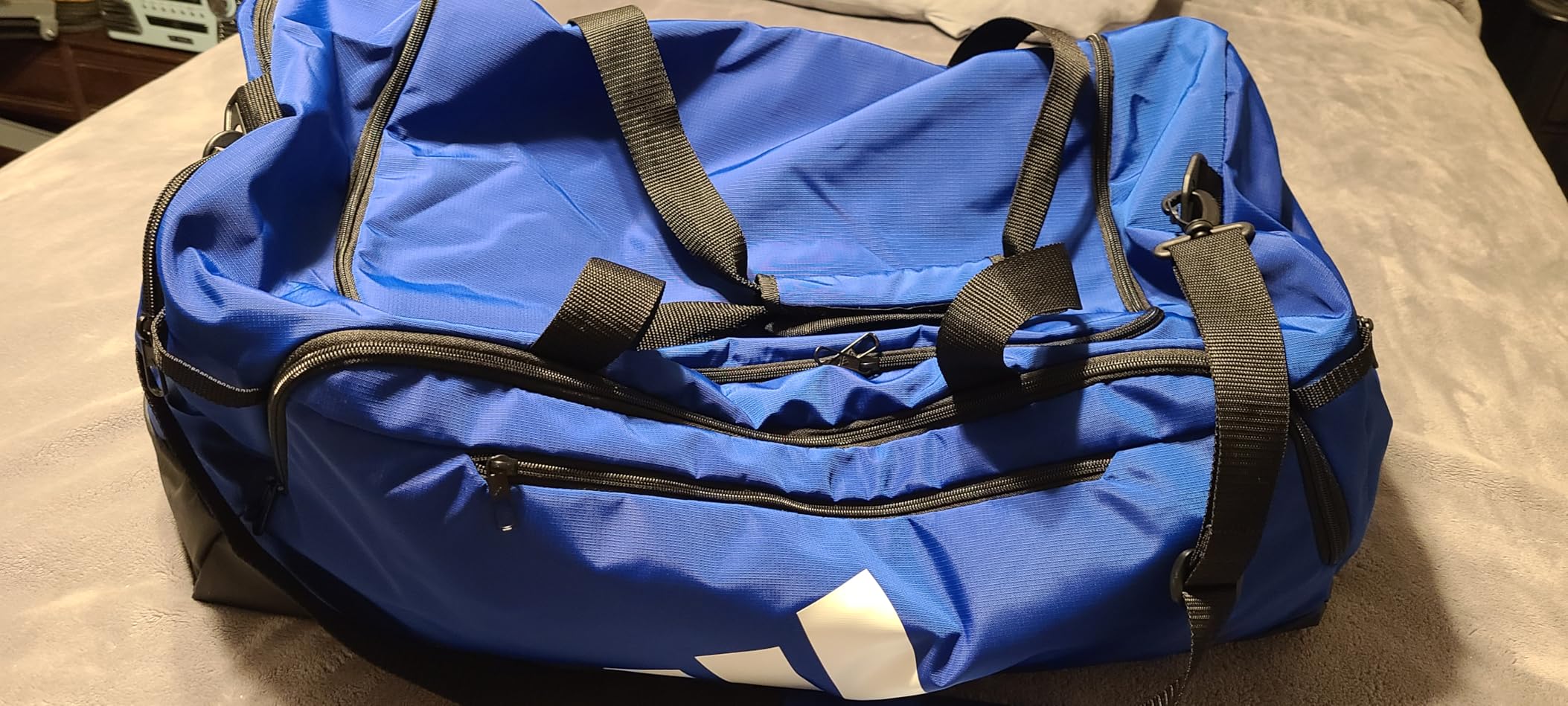 adidas Defender 5.0 Duffel Bag – Durable for Sports, Gym & Travel Customer Review adidas Defender 5.0 Duffel Bag – Durable for Sports, Gym & Travel - Customer Photo 1