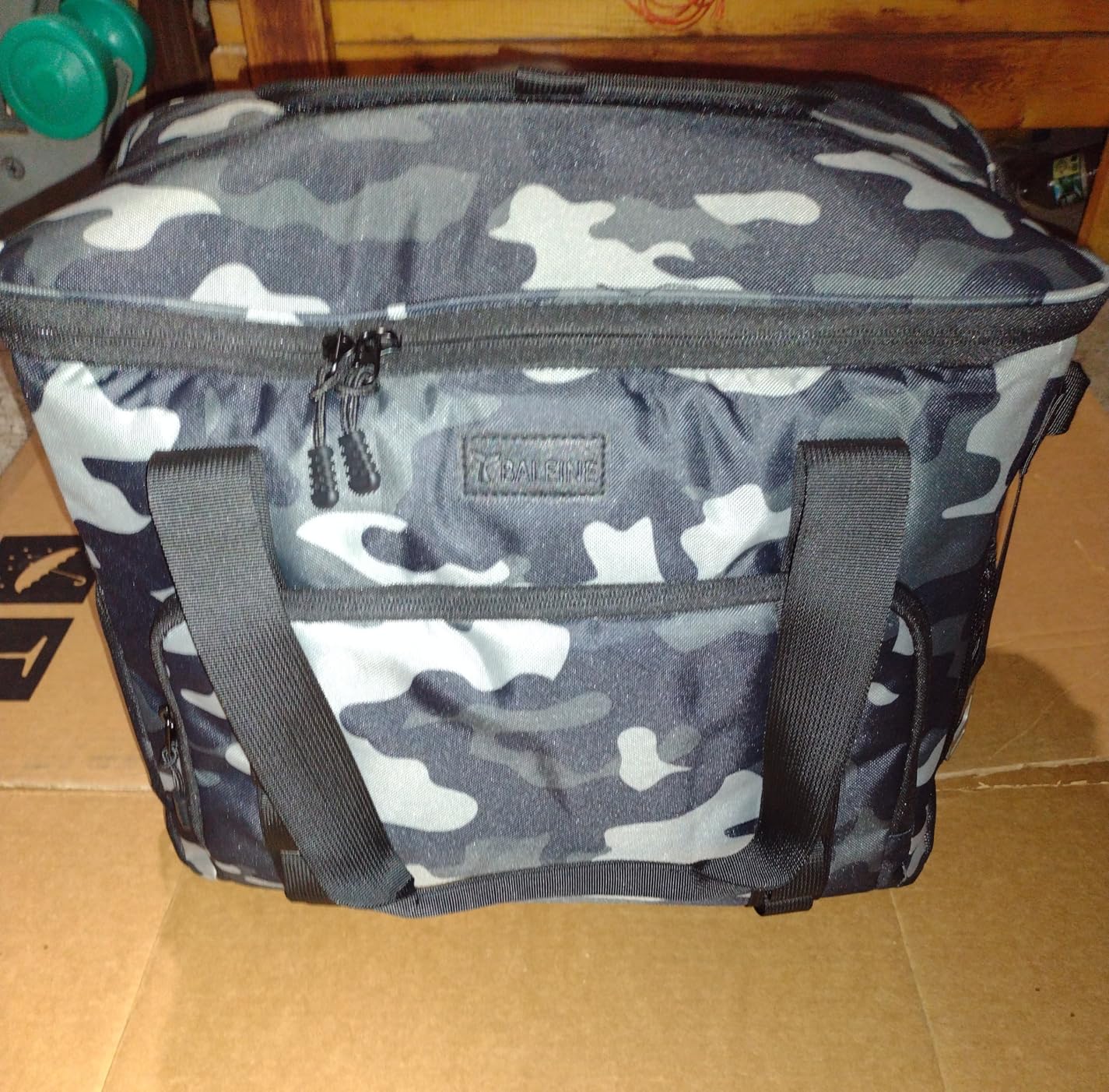 BALEINE Extra Large Soft Cooler Bag, Portable Leakproof Cooler, 40/60 Cans Volume for Beach, Camping, Kayaking, Travel, and Road Trips Customer Review BALEINE Extra Large Soft Cooler Bag, Portable Leakproof Cooler, 40/60 Cans Volume for Beach, Camping, Kayaking, Travel, and Road Trips - Customer Photo 3