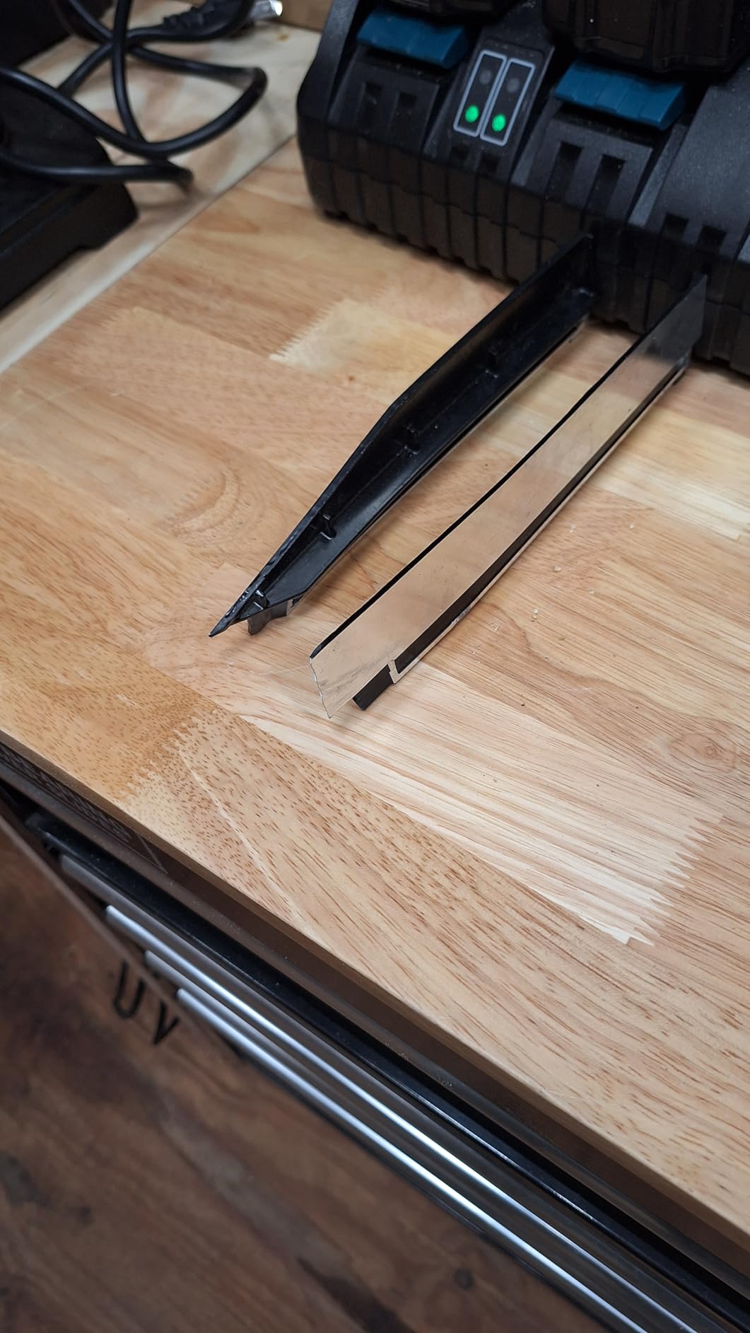 DOVAMAN Updated 10-Inch Sliding Miter Saw, Multi-Material Cutting w/ 3 x TCT Blades, Ambidextrous Operation, 5000/3200RPM Speed, Laser Guide, 0-45° Bevel Cut, Max Cut 3.5x13.4in, 9 Positive Stops Customer Review DOVAMAN Updated 10-Inch Sliding Miter Saw, Multi-Material Cutting w/ 3 x TCT Blades, Ambidextrous Operation, 5000/3200RPM Speed, Laser Guide, 0-45° Bevel Cut, Max Cut 3.5x13.4in, 9 Positive Stops - Customer Photo 1