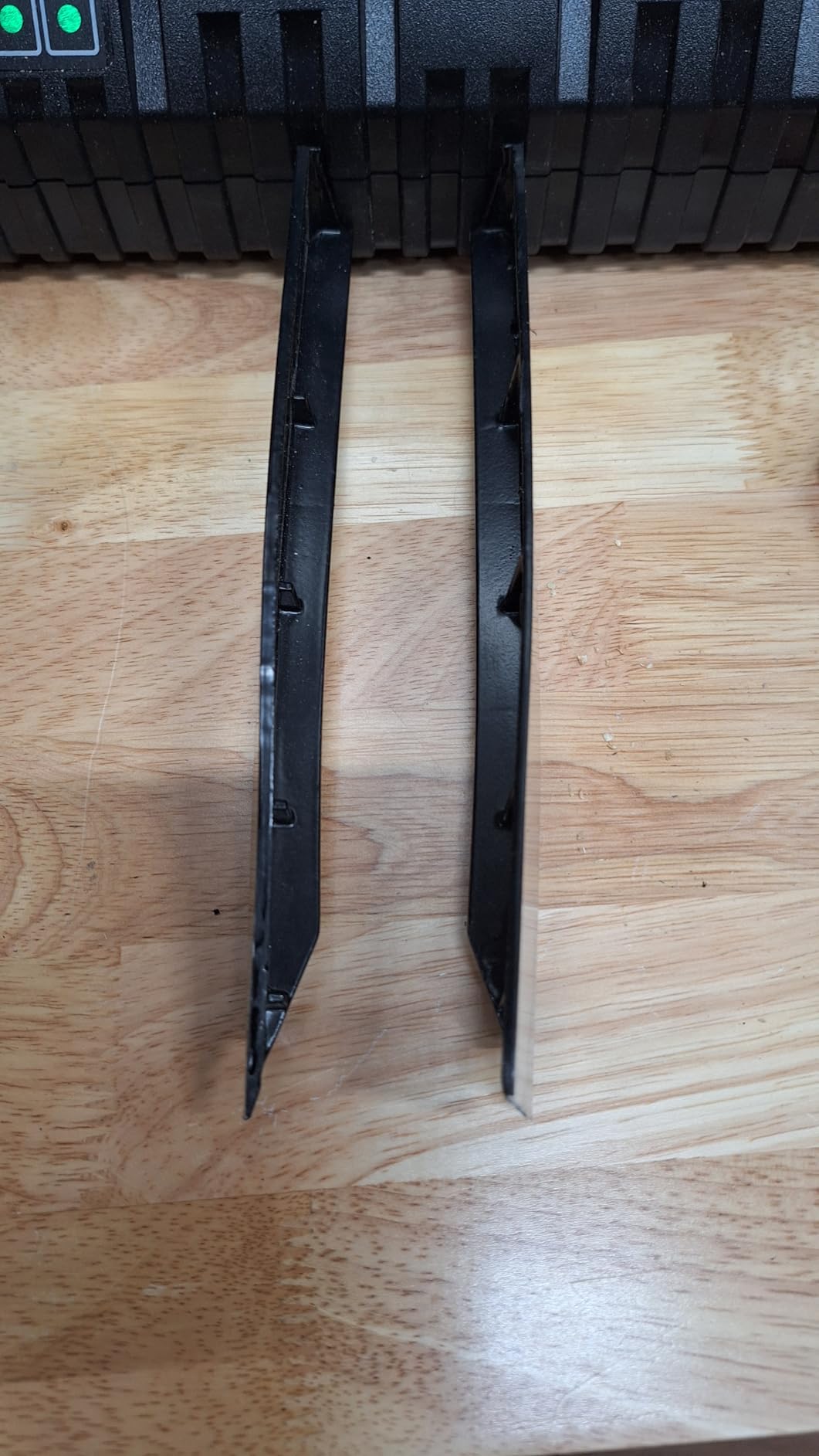 DOVAMAN Updated 10-Inch Sliding Miter Saw, Multi-Material Cutting w/ 3 x TCT Blades, Ambidextrous Operation, 5000/3200RPM Speed, Laser Guide, 0-45° Bevel Cut, Max Cut 3.5x13.4in, 9 Positive Stops Customer Review DOVAMAN Updated 10-Inch Sliding Miter Saw, Multi-Material Cutting w/ 3 x TCT Blades, Ambidextrous Operation, 5000/3200RPM Speed, Laser Guide, 0-45° Bevel Cut, Max Cut 3.5x13.4in, 9 Positive Stops - Customer Photo 2