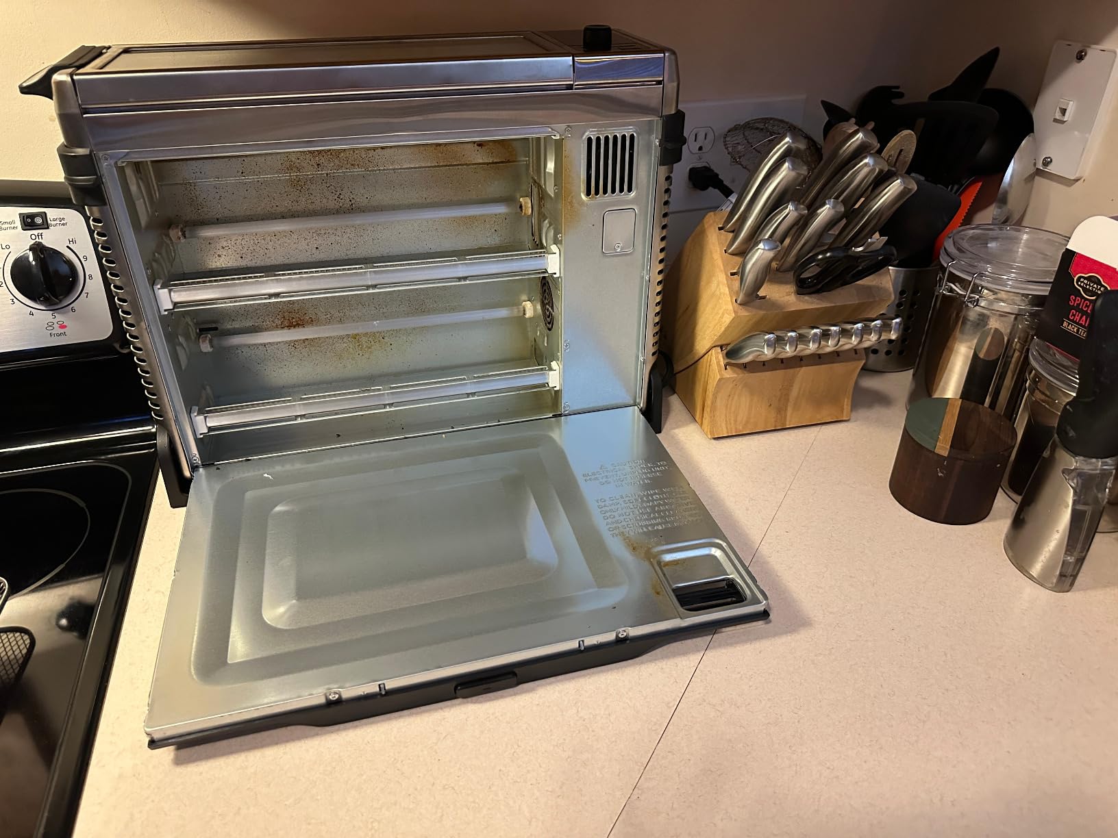 Ninja Flip Toaster Oven&Air Fryer, 8-in-1 Functionality, Flip Up&Away Capability for Storage Space, LargeCapacity, Air Fry Basket, SheetPan, Wire Rack&Removable Crumb Tray, Stainless,1800 watts, SP151 - Customer Photo 1