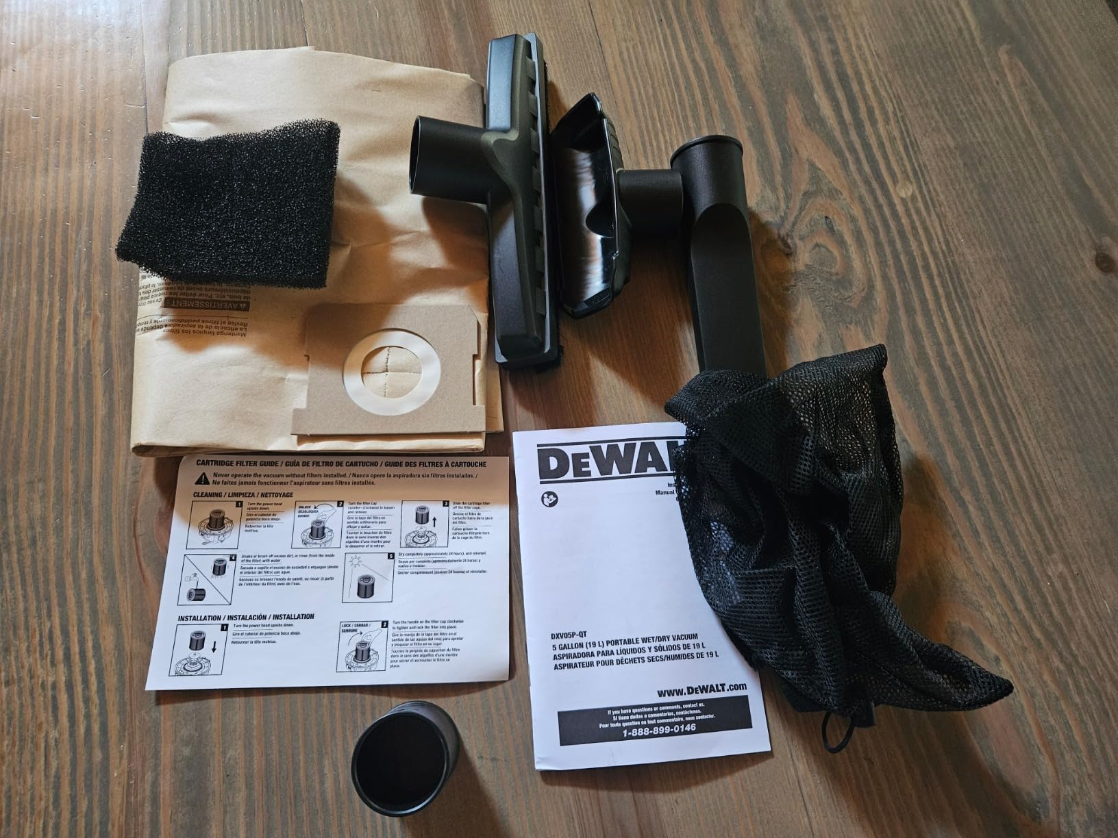 DEWALT 5 Gallon STEALTHSONIC Shop Vacuum Wet and Dry, Powerful Suction & Portable Shop Vac with Attachments, Ultra Quiet Wet Dry Vac for Home, Garage, Car, Workshop, Jobsite, DXV05P-QT, 4 Peak HP - Customer Photo 1