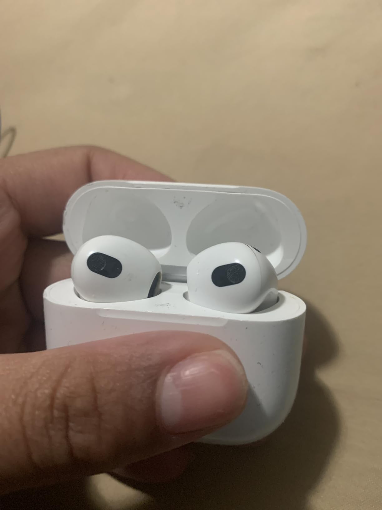 Apple AirPods (3rd Generation) Wireless Ear Buds, Bluetooth Headphones, Personalized Spatial Audio, Sweat and Water Resistant, Lightning Charging Case Included, Up to 30 Hours of Battery Life - Customer Photo 2